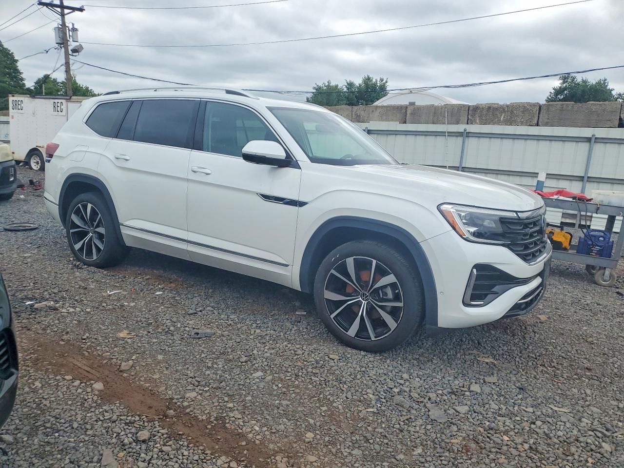 2024 Volkswagen Atlas Sel Premium R-line White vin: 1V2FR2CA6RC508113