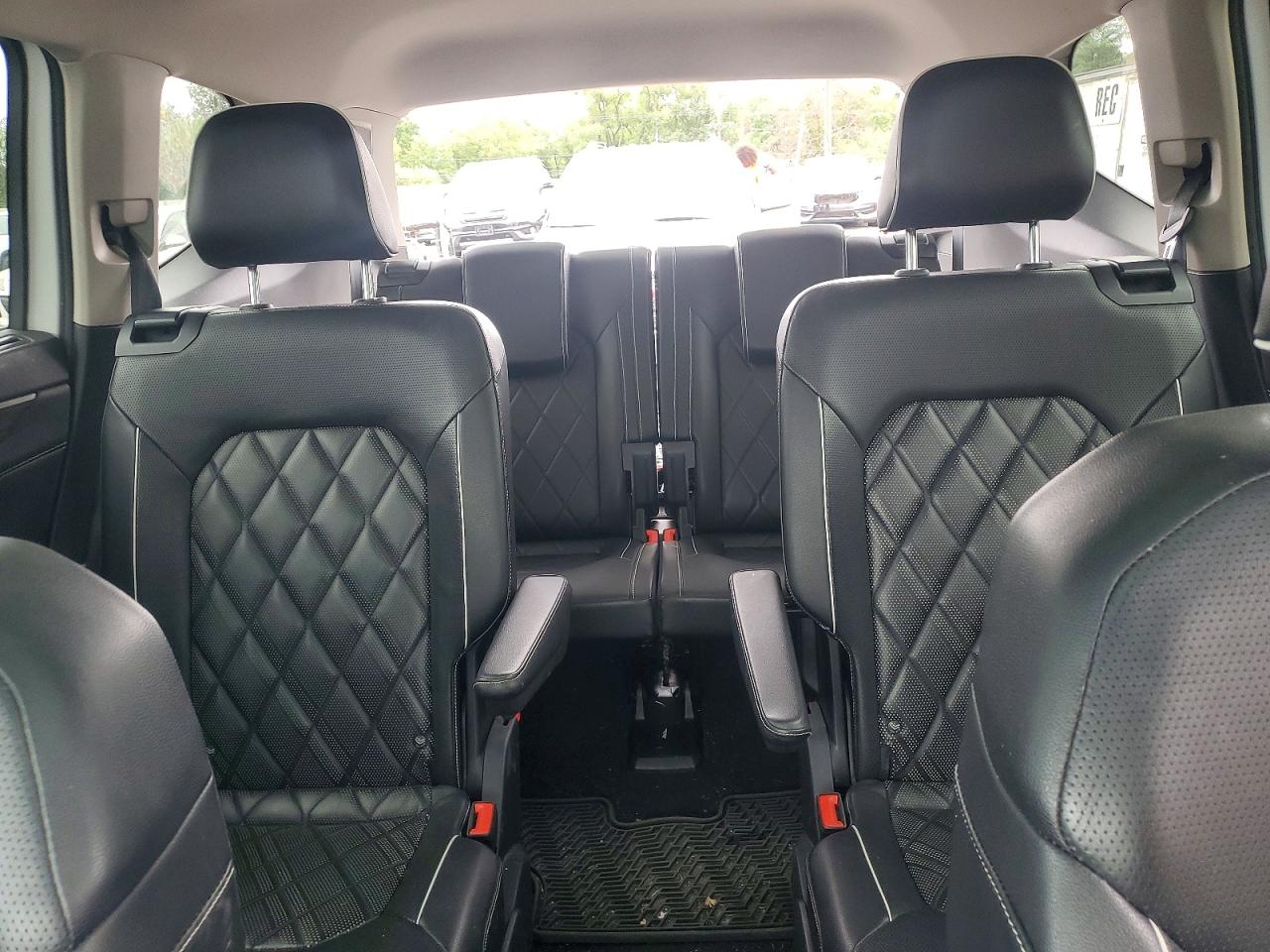 2024 Volkswagen Atlas Sel Premium R-line White vin: 1V2FR2CA6RC508113