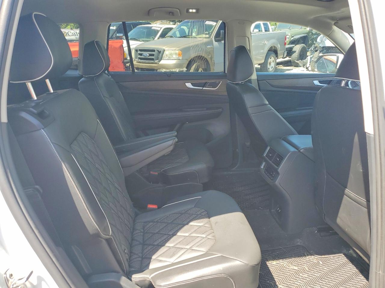 2024 Volkswagen Atlas Sel Premium R-line White vin: 1V2FR2CA9RC597031
