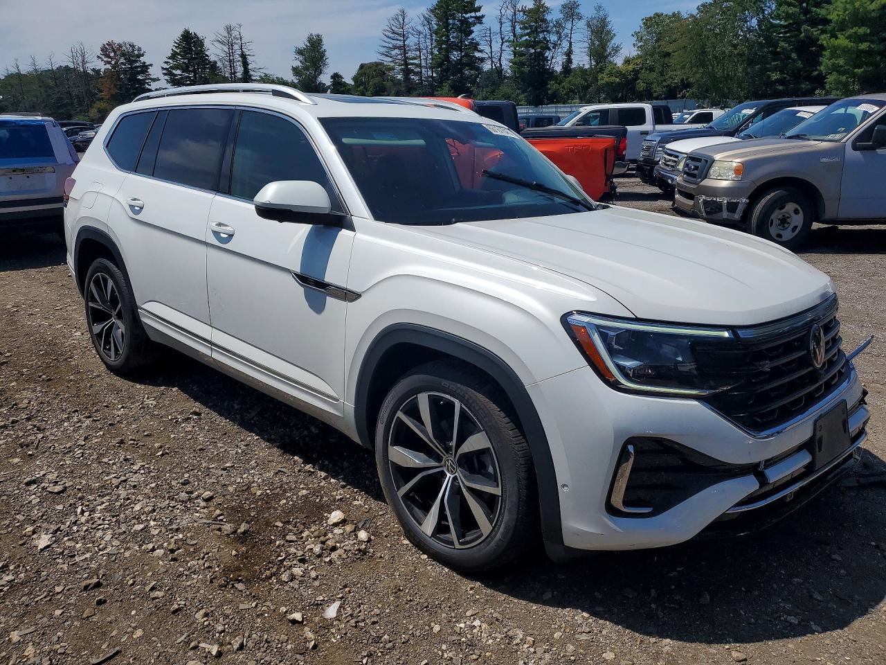2024 Volkswagen Atlas Sel Premium R-line White vin: 1V2FR2CA9RC597031