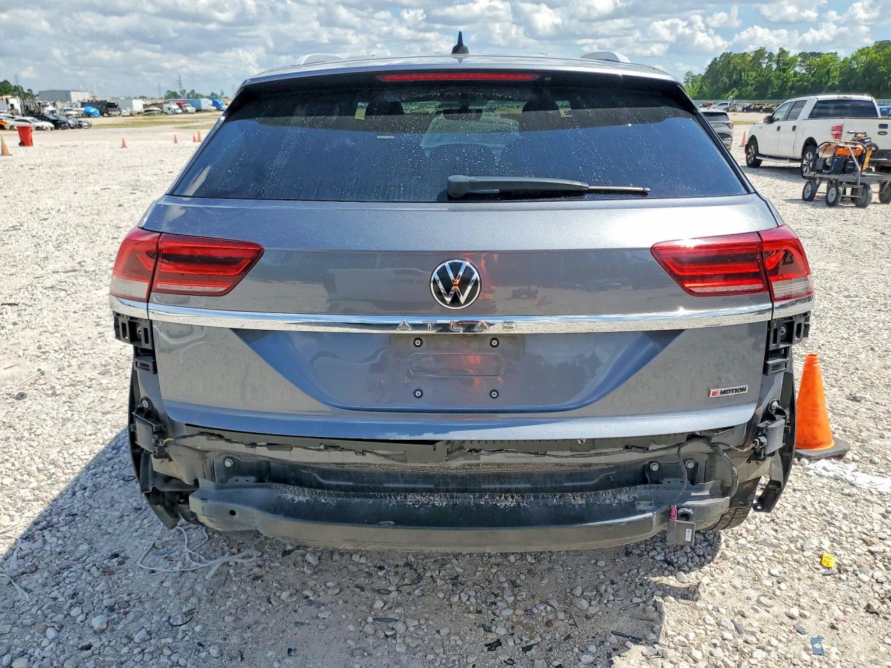 2020 Volkswagen Atlas Cross Sport S Gray vin: 1V2GC2CA2LC223082
