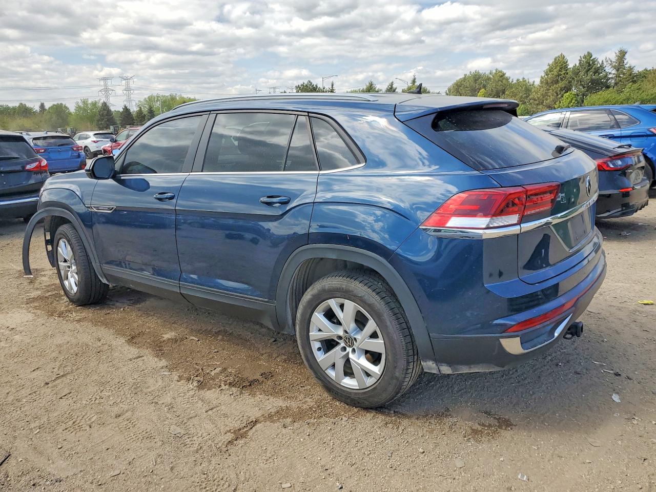 2021 Volkswagen Atlas Cross Sport S Blue vin: 1V2GC2CA4MC209525