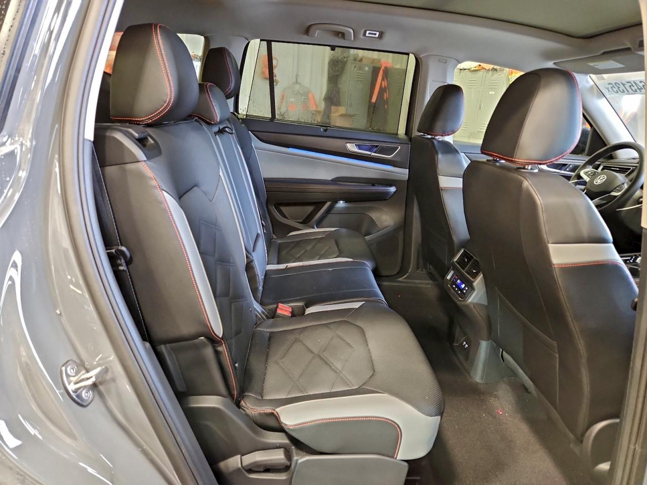 2024 Volkswagen Atlas Peak Edition Sel Gray vin: 1V2GR2CA7RC617376