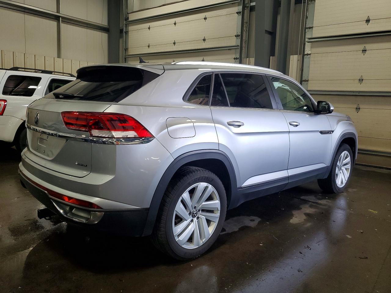 2023 Volkswagen Atlas Cross Sport Se Silver vin: 1V2HC2CA4PC212191