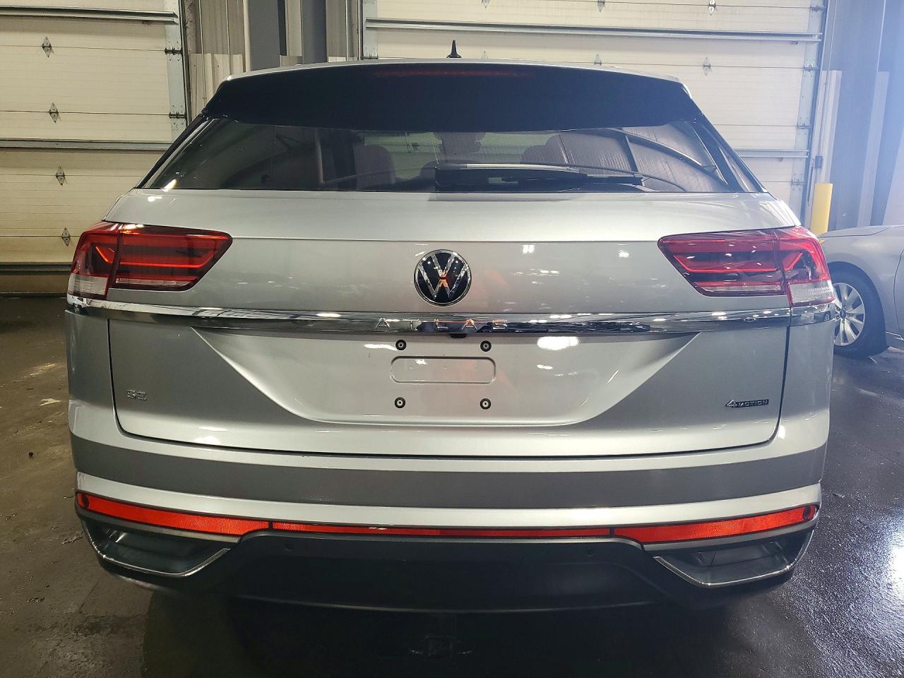 2023 Volkswagen Atlas Cross Sport Se Silver vin: 1V2HC2CA4PC212191