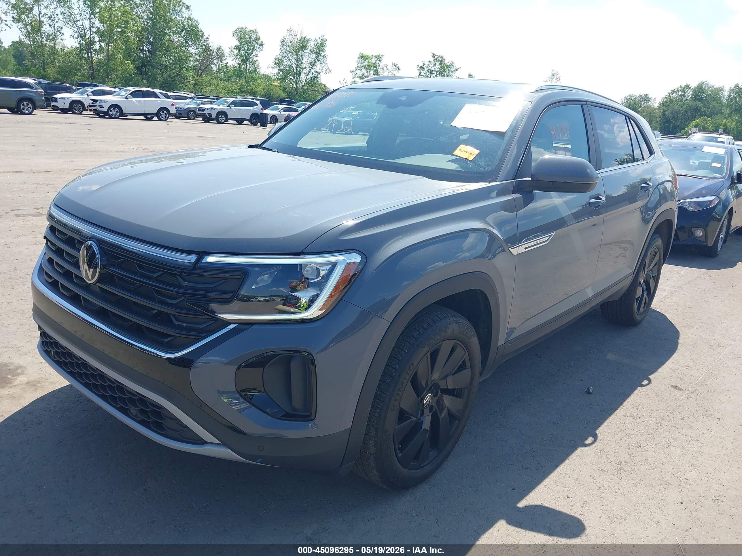 2025 Volkswagen Atlas Cross Sport 2.0t Se W/technology Gray vin: 1V2HE2CA7SC213984