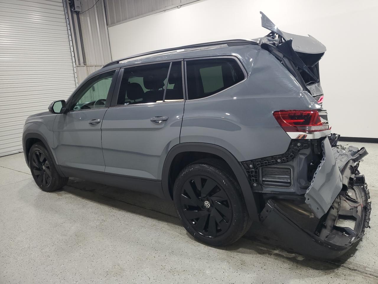 2026 Volkswagen Atlas Se Gray vin: 1V2HN2CA2TC527253 Damage: Left Qtr Panel, Broken, Replacement Required