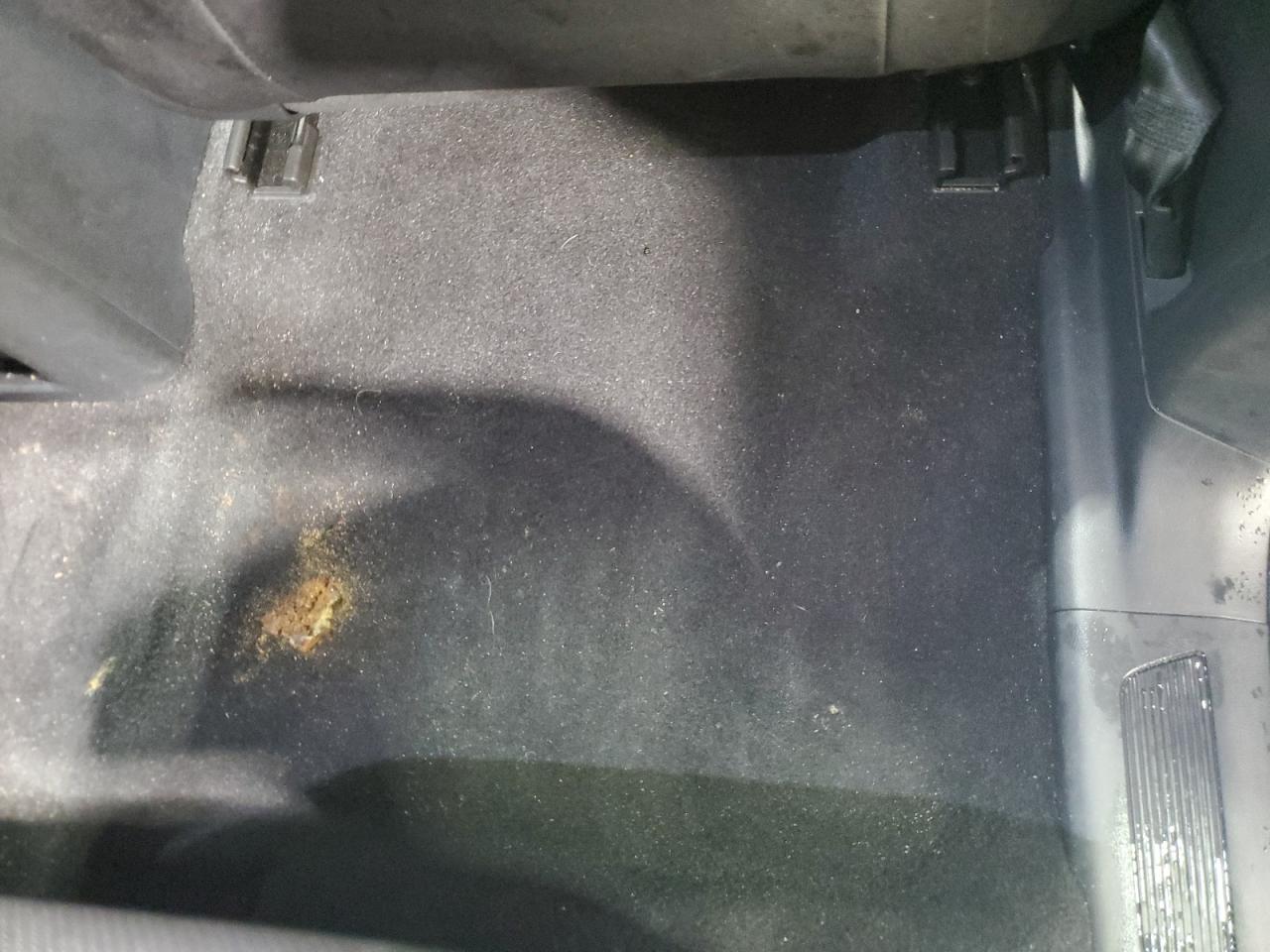 2026 Volkswagen Atlas Se Gray vin: 1V2HN2CA2TC527253 Damage: Right Rear Carpet, Stained, Permanent