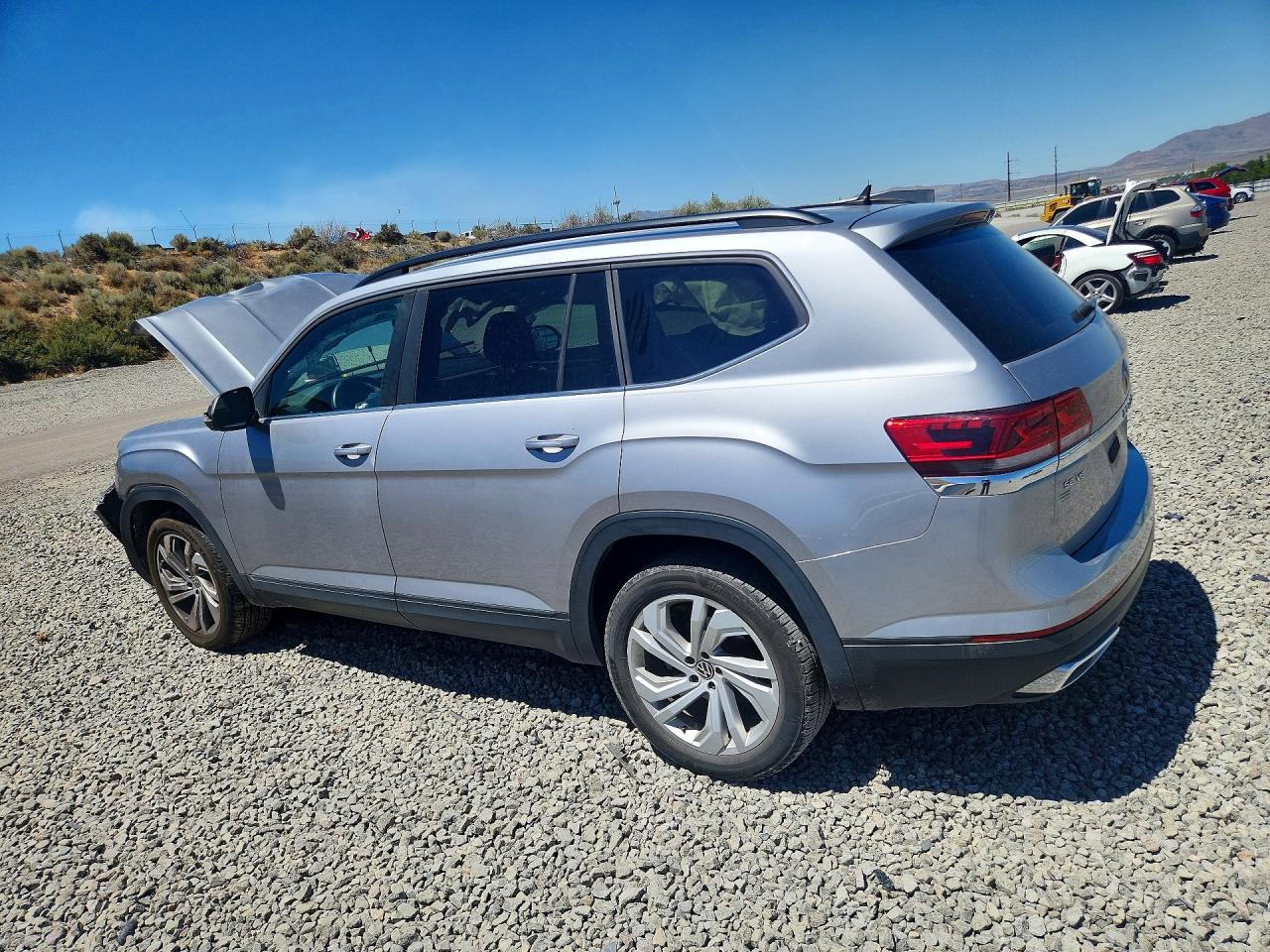 2021 Volkswagen Atlas Se Silver vin: 1V2HR2CA1MC545331