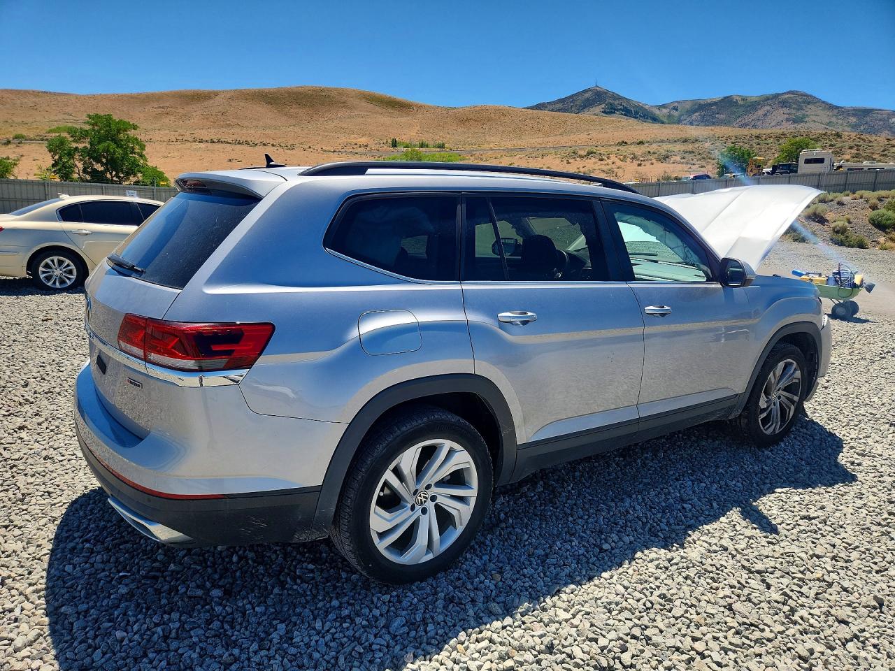 2021 Volkswagen Atlas Se Silver vin: 1V2HR2CA1MC545331