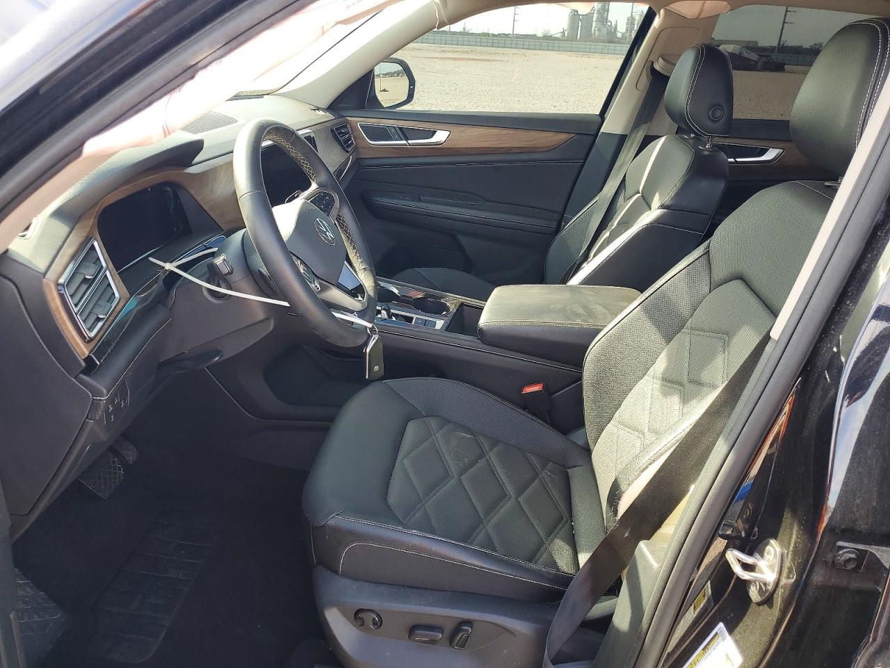 2024 Volkswagen Atlas Se Black vin: 1V2HR2CA4RC574491