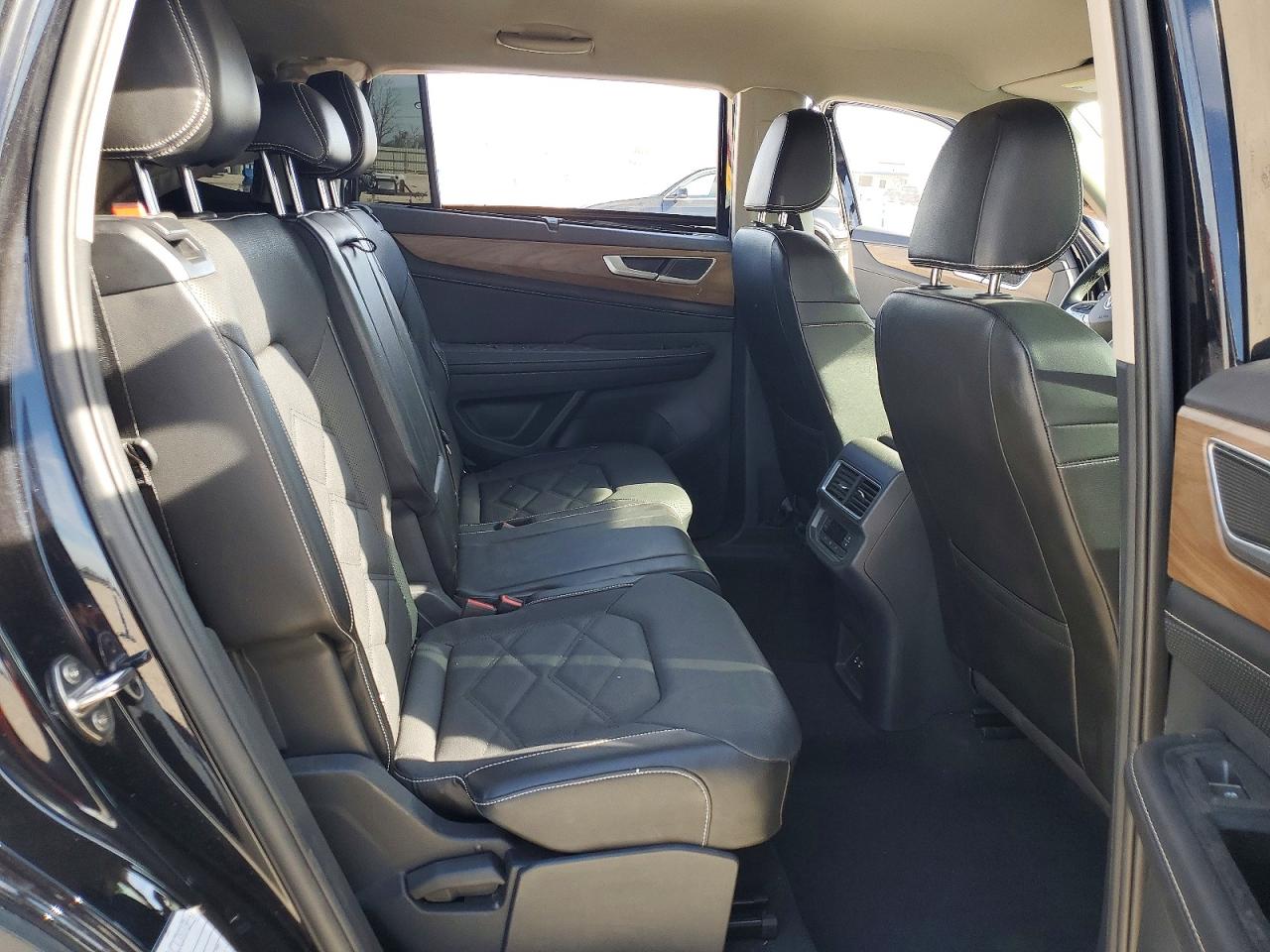 2024 Volkswagen Atlas Se Black vin: 1V2HR2CA4RC574491