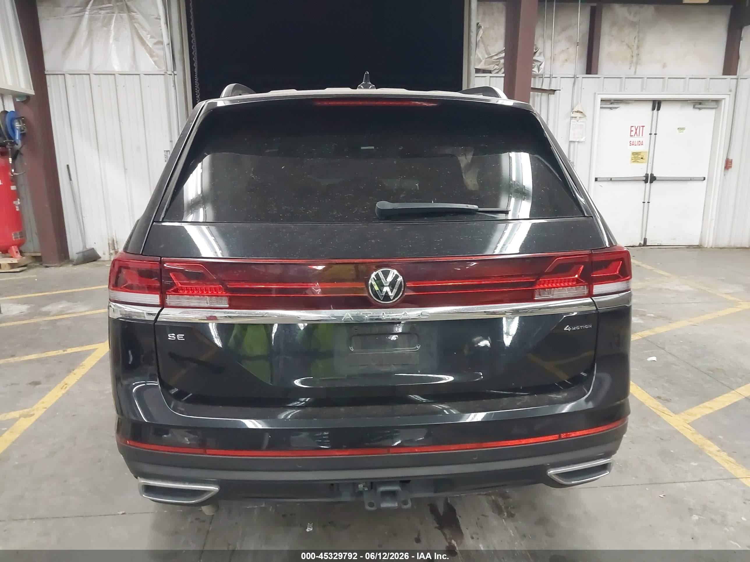 2024 Volkswagen Atlas 2.0t Se W/technology Black vin: 1V2HR2CA4RC575799