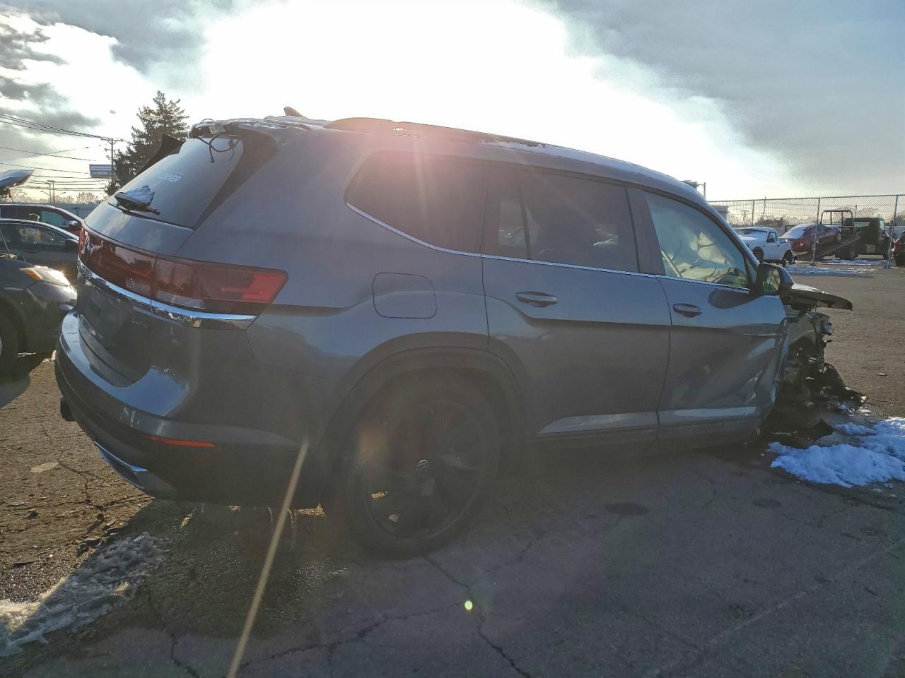 2025 Volkswagen Atlas Se Charcoal vin: 1V2HR2CA7SC522634