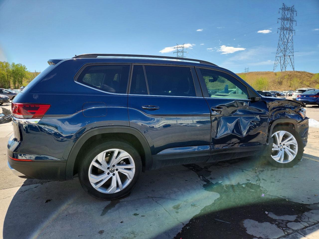 2022 Volkswagen Atlas Se Teal vin: 1V2HR2CAXNC561898