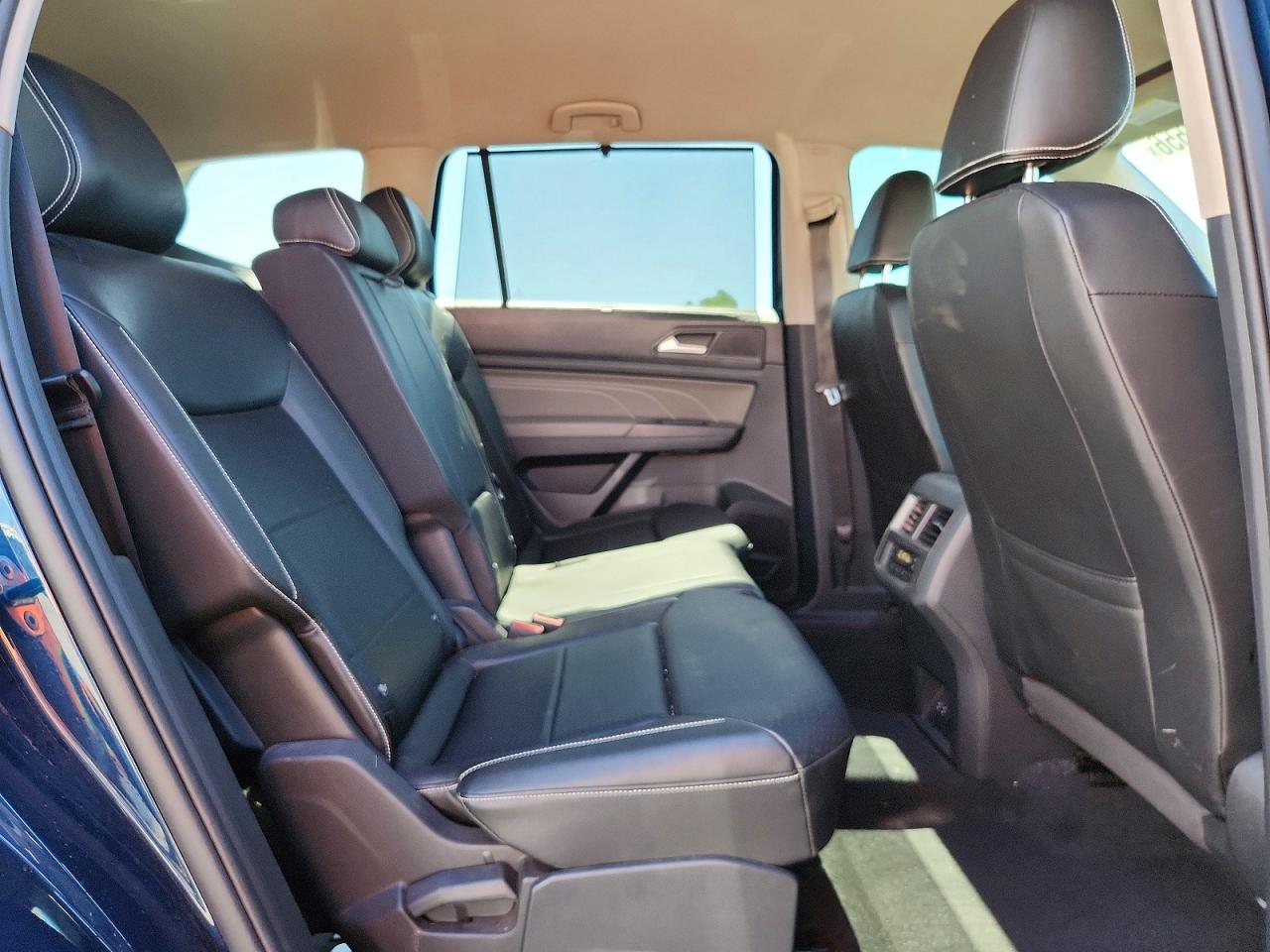 2022 Volkswagen Atlas Se Teal vin: 1V2HR2CAXNC561898