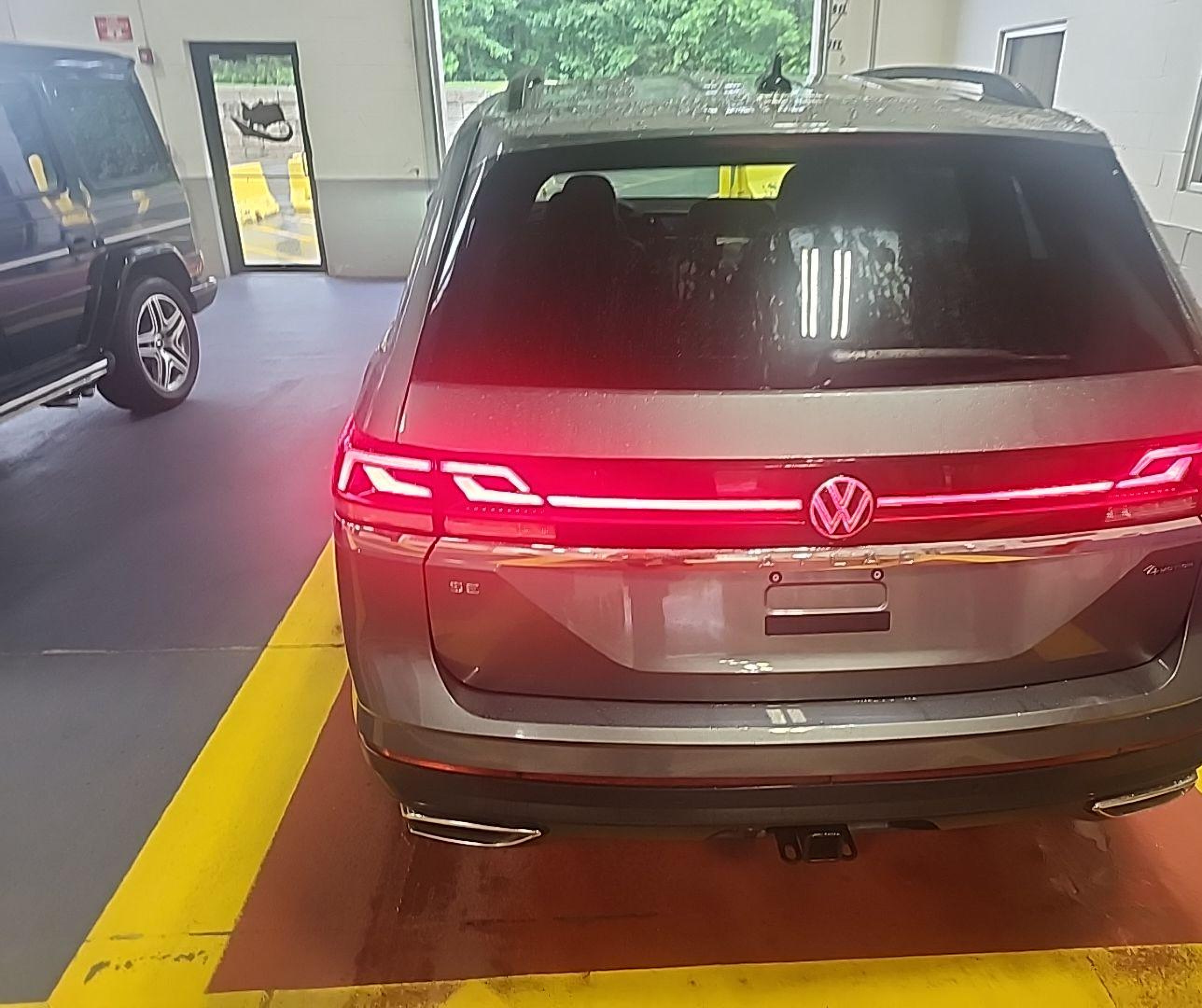 2024 Volkswagen Atlas 2.0t Se W/technology vin: 1V2HR2CAXRC564175