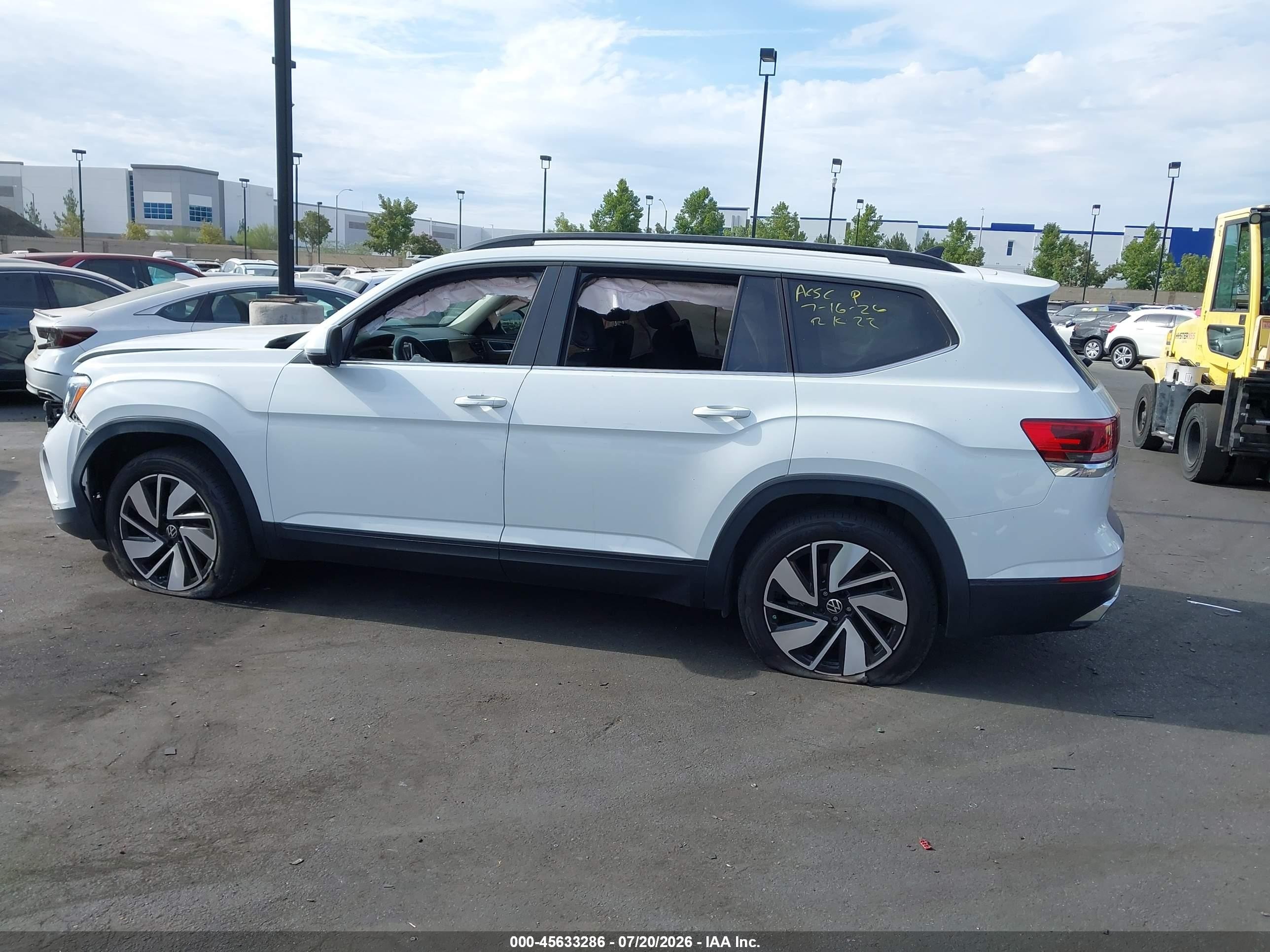 2024 Volkswagen Atlas 2.0t Se W/technology White vin: 1V2HR2CAXRC570607