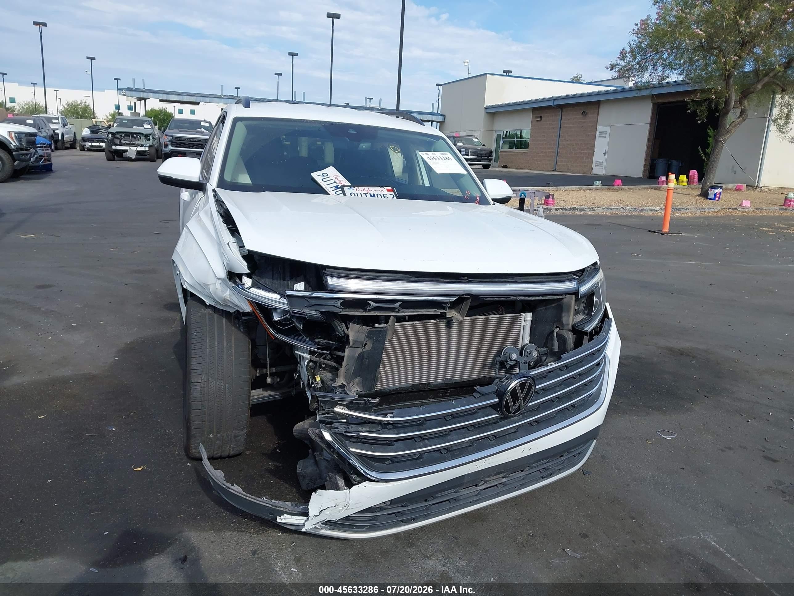 2024 Volkswagen Atlas 2.0t Se W/technology White vin: 1V2HR2CAXRC570607