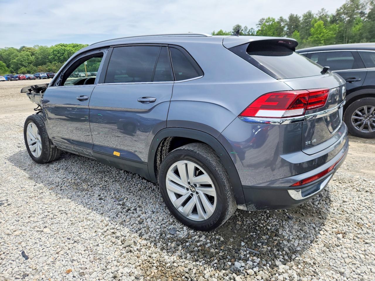 2021 Volkswagen Atlas Cross Sport Se Silver vin: 1V2JE2CA2MC230440