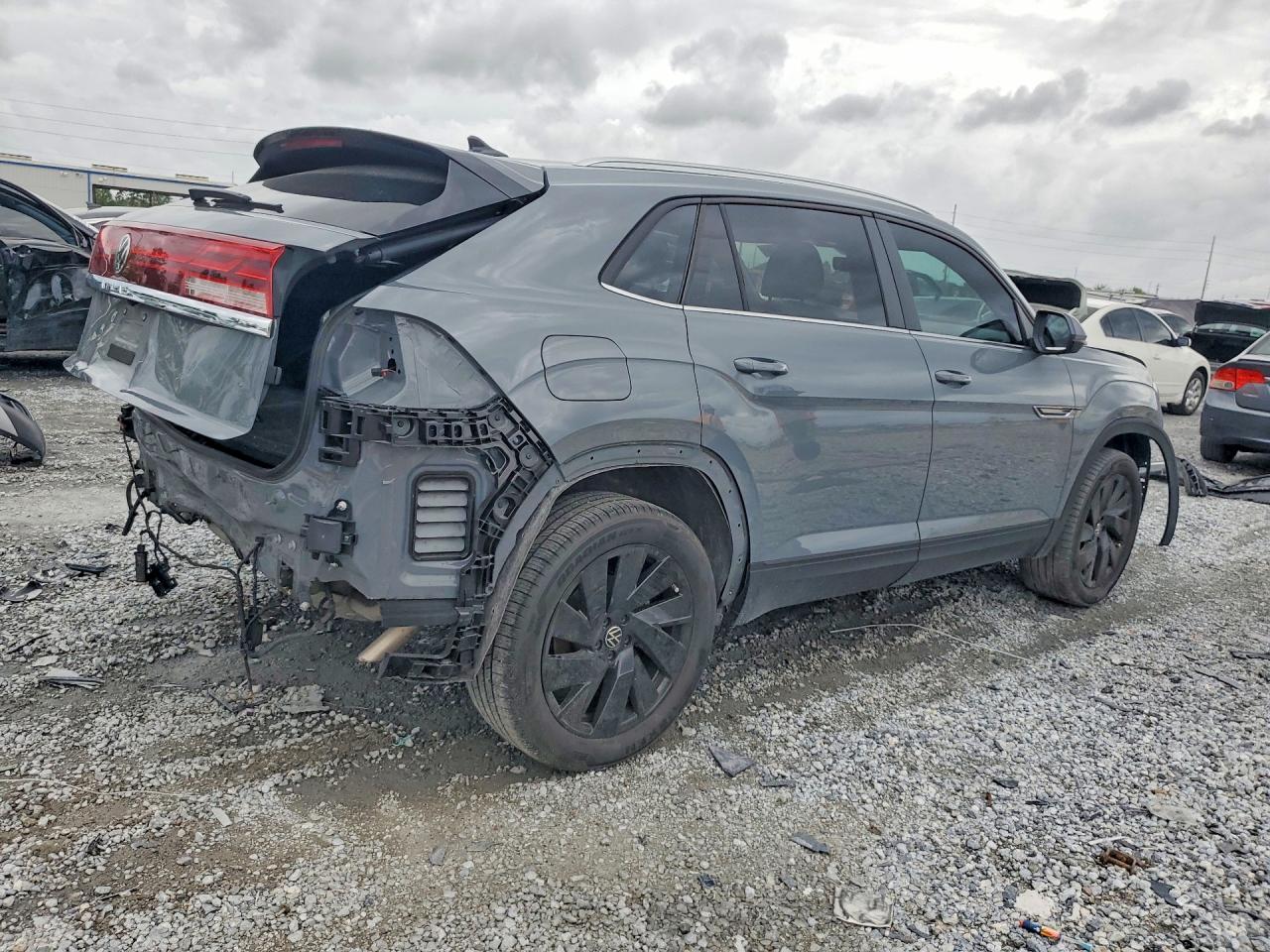 2024 Volkswagen Atlas Cross Sport Se Серый vin: 1V2JE2CA5RC246493