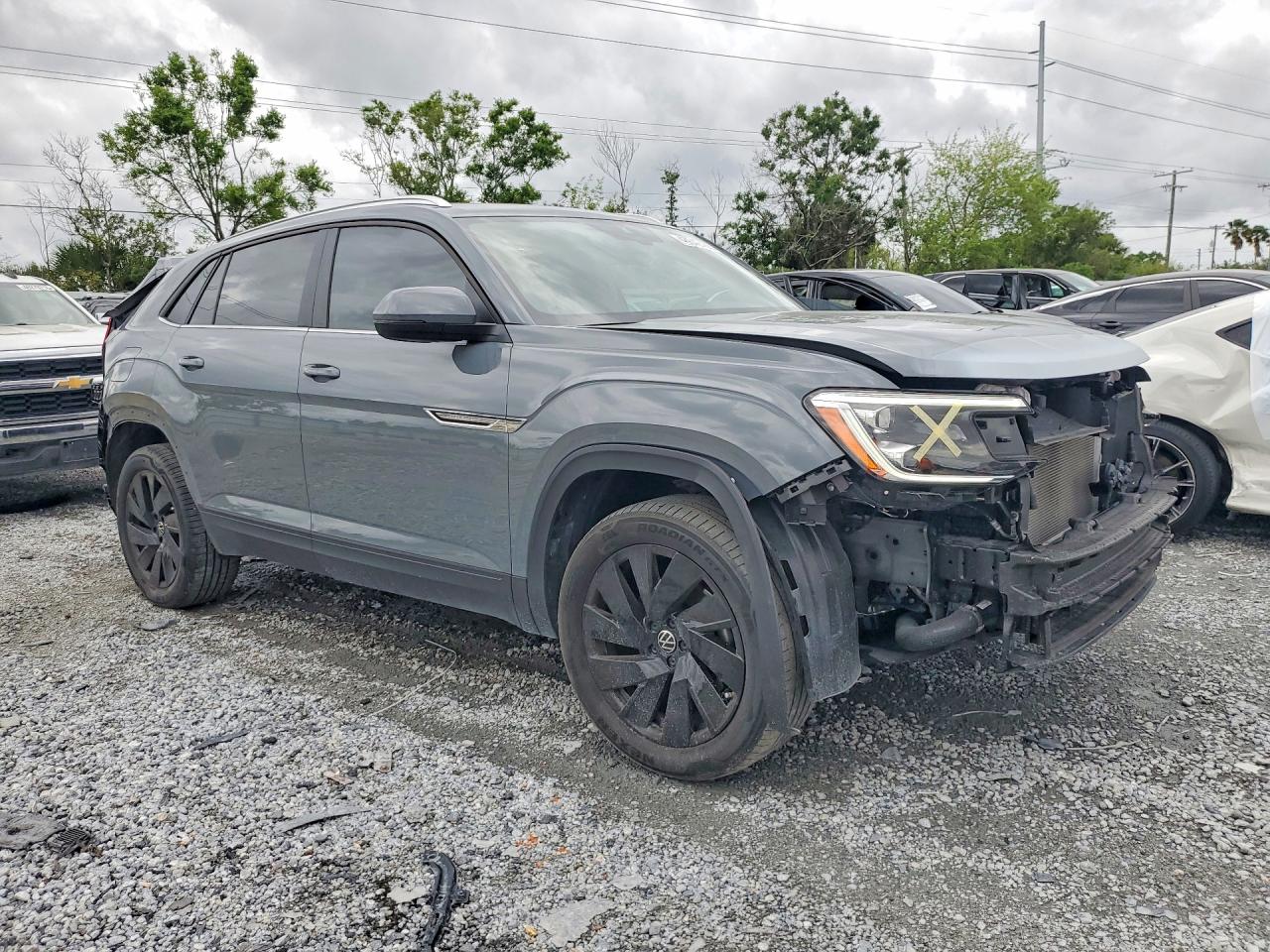 2024 Volkswagen Atlas Cross Sport Se Серый vin: 1V2JE2CA5RC246493