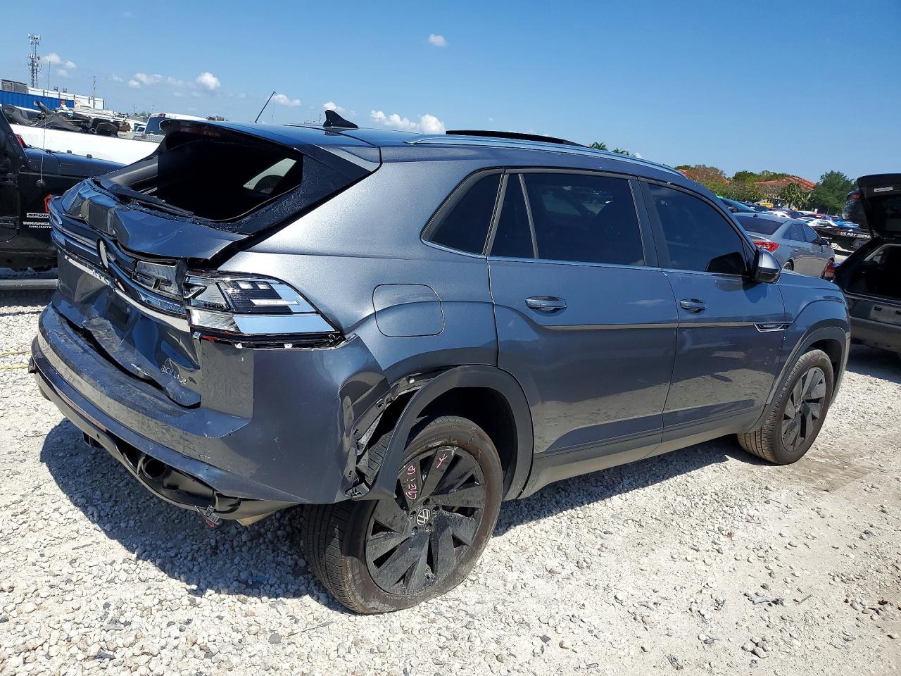 2025 Volkswagen Atlas Cross Sport Se Gray vin: 1V2JE2CA6SC204873