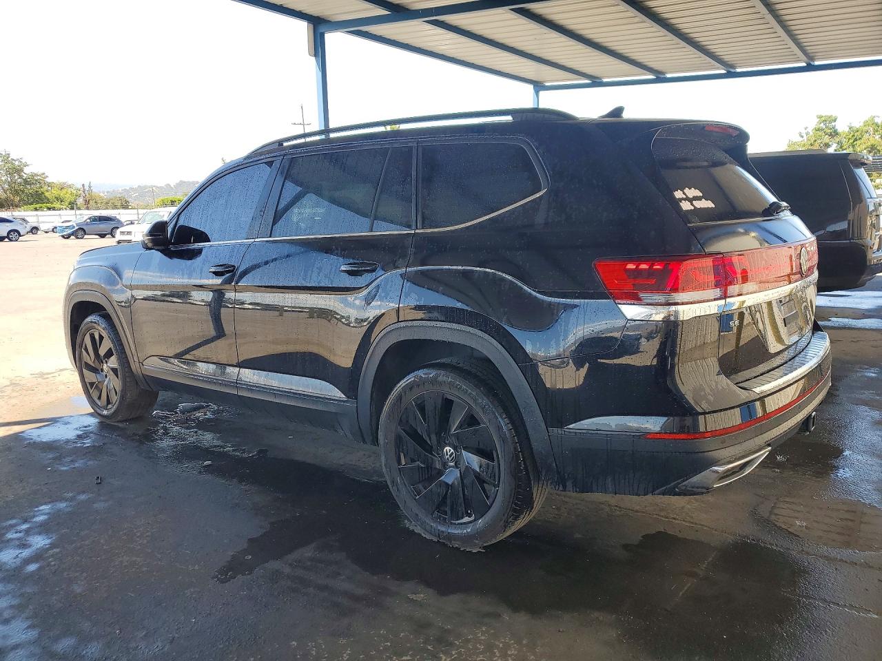 2024 Volkswagen Atlas Se Black vin: 1V2JR2CA0RC539111