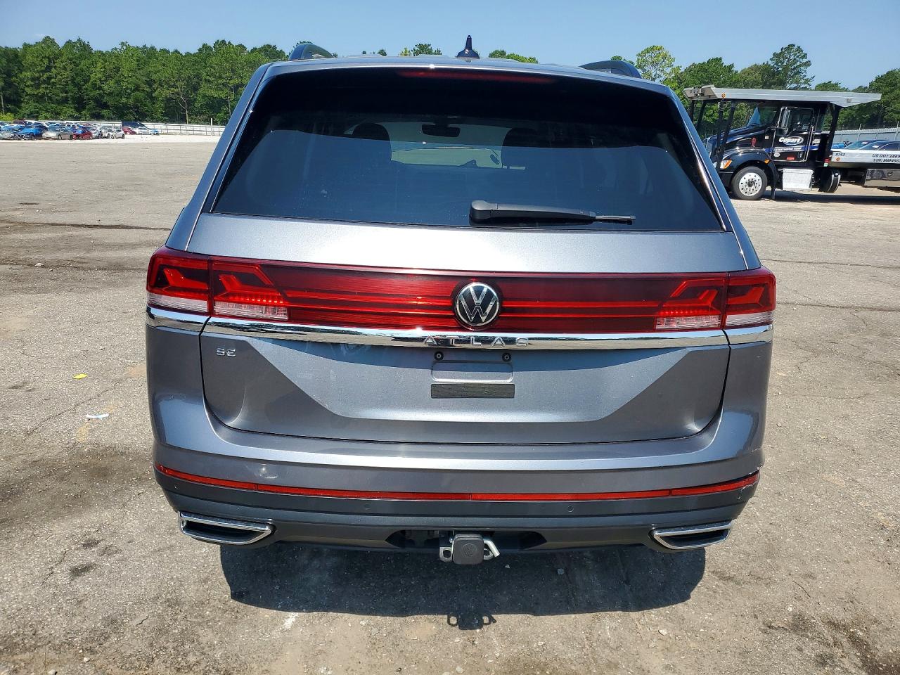 2024 Volkswagen Atlas Se Gray vin: 1V2JR2CA3RC551799