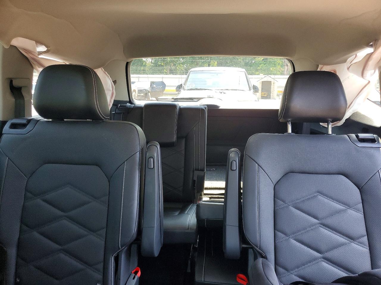 2024 Volkswagen Atlas Se Gray vin: 1V2JR2CA3RC551799