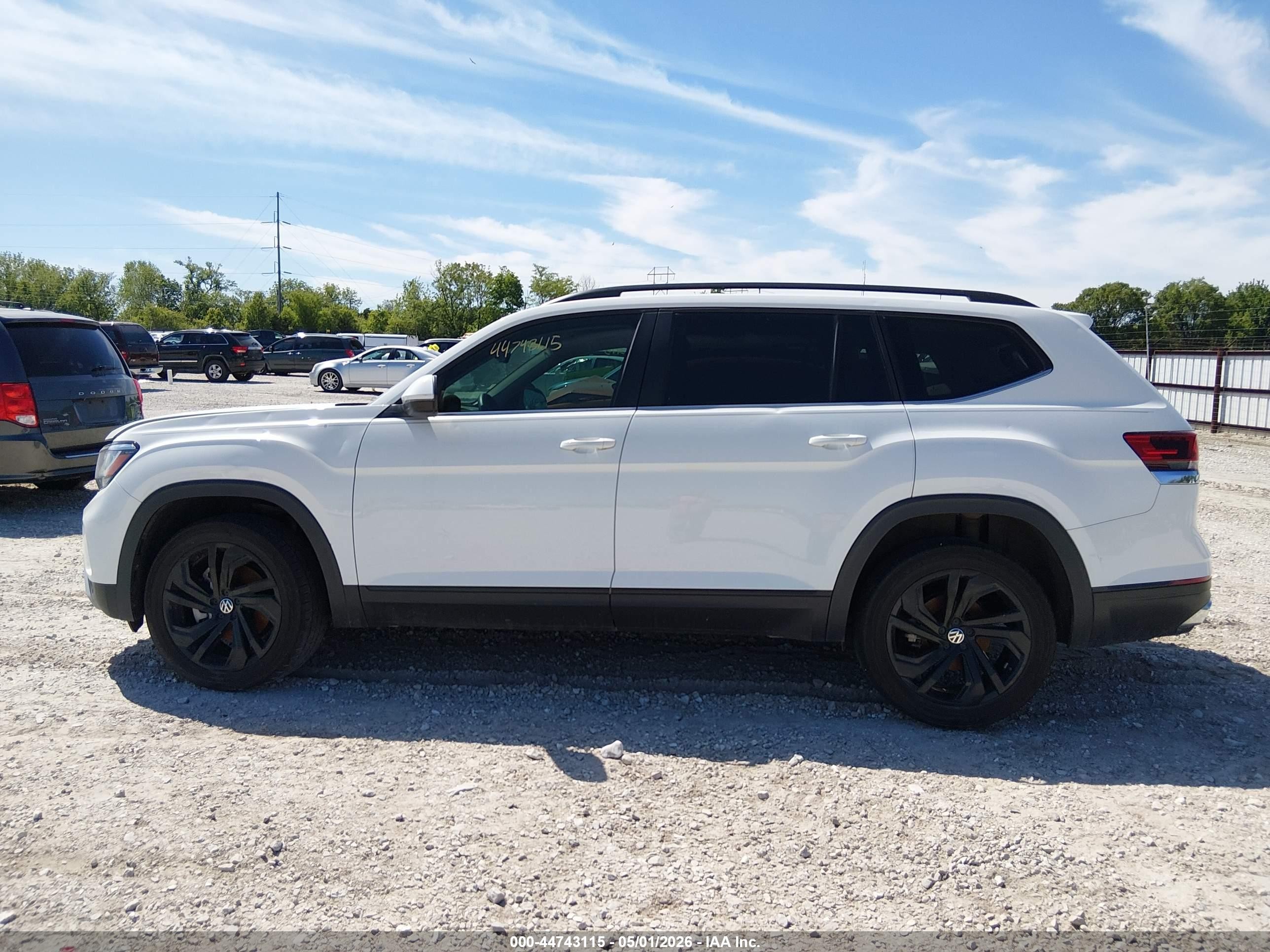 2021 Volkswagen Atlas 3.6l V6 Se W/technology Белый vin: 1V2JR2CA9MC546342