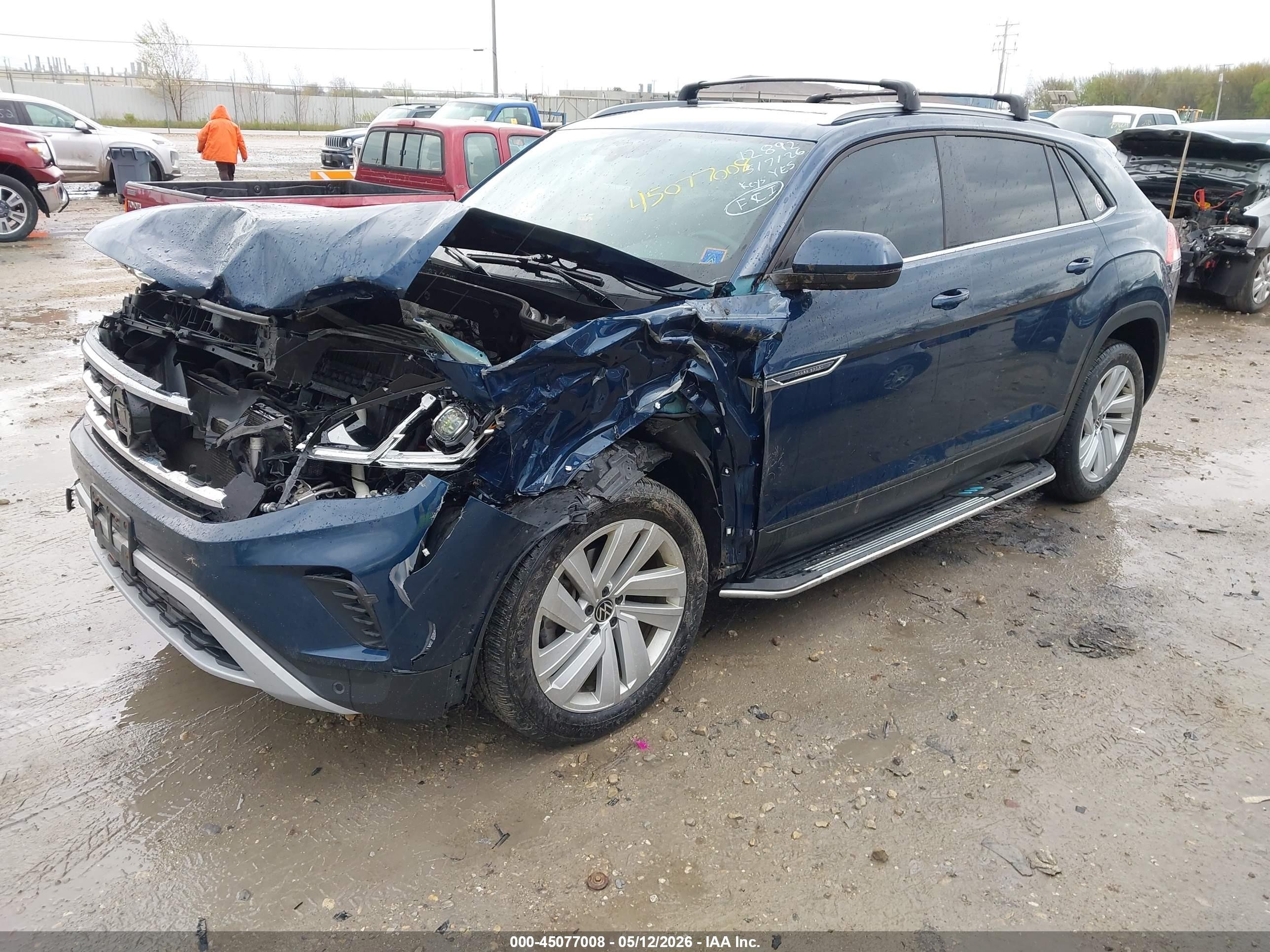 2021 Volkswagen Atlas Cross Sport 2.0t Se W/technology Синий vin: 1V2KC2CA6MC224392