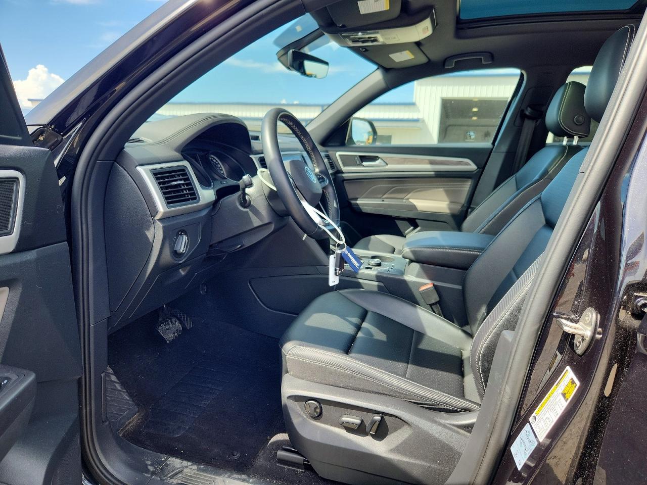 2021 Volkswagen Atlas Cross Sport Se Черный vin: 1V2KC2CAXMC241230