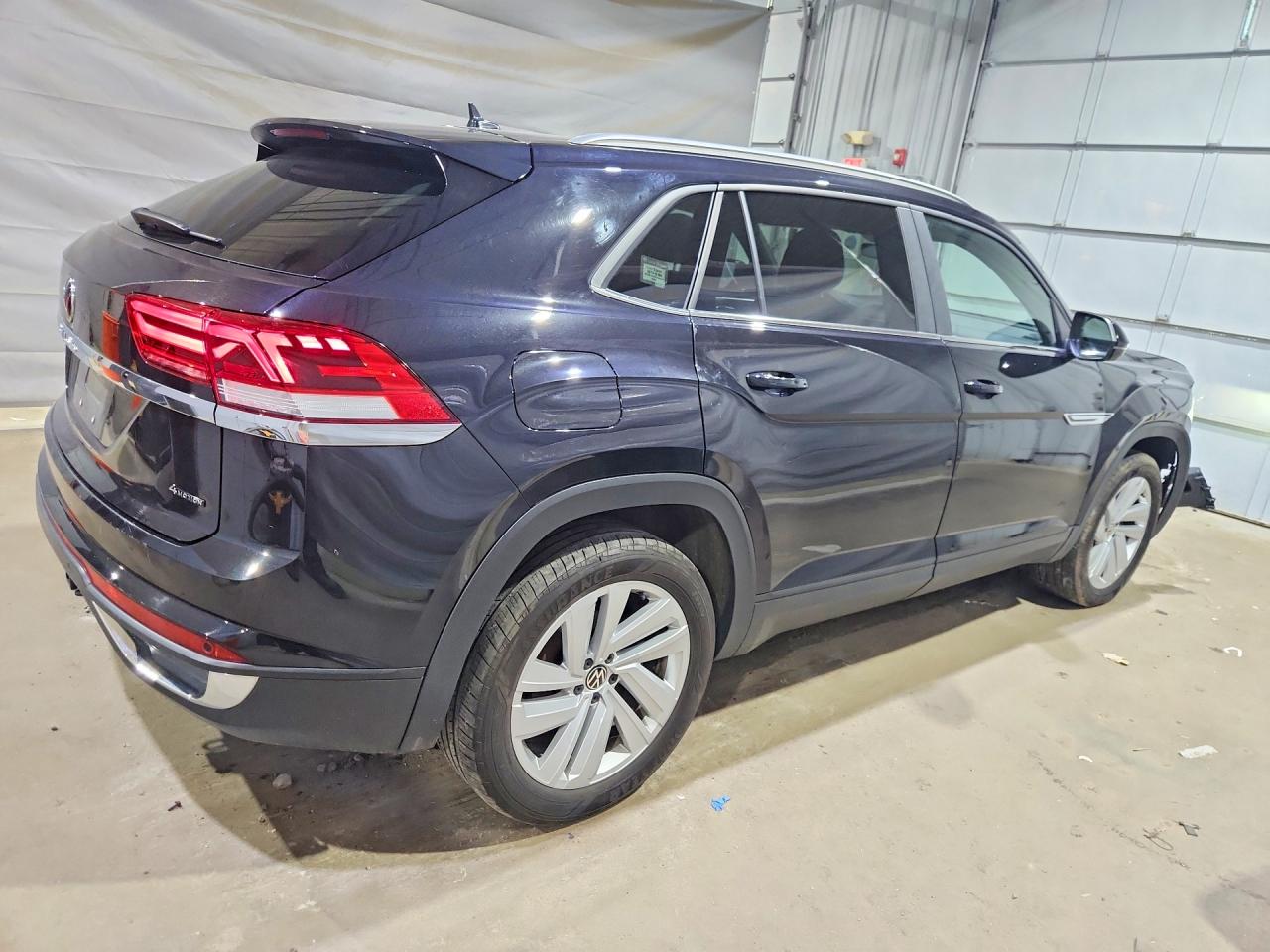 2023 Volkswagen Atlas Cross Sport Se Черный vin: 1V2KE2CA6PC227615
