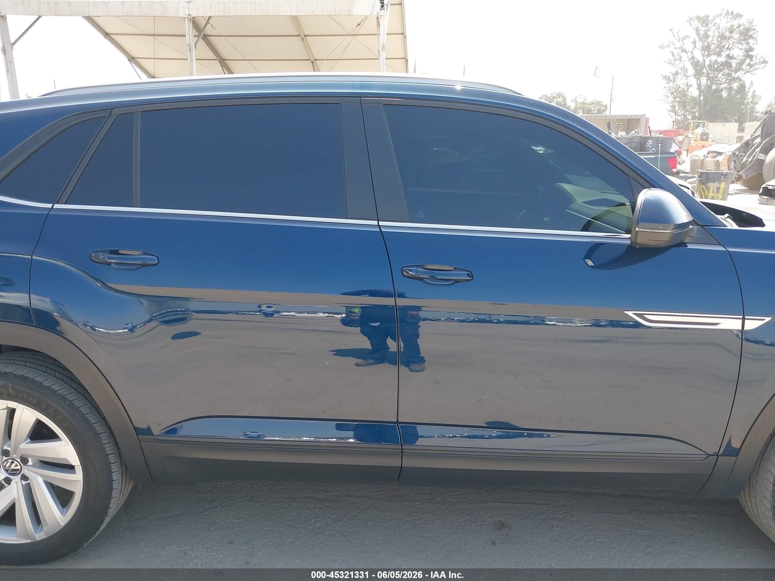 2022 Volkswagen Atlas Cross Sport 3.6l V6 Se W/technology Blue vin: 1V2KE2CA7NC226549