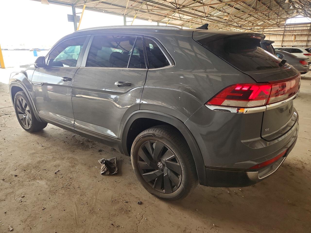 2024 Volkswagen Atlas Cross Sport Se Gray vin: 1V2KE2CA7RC202841