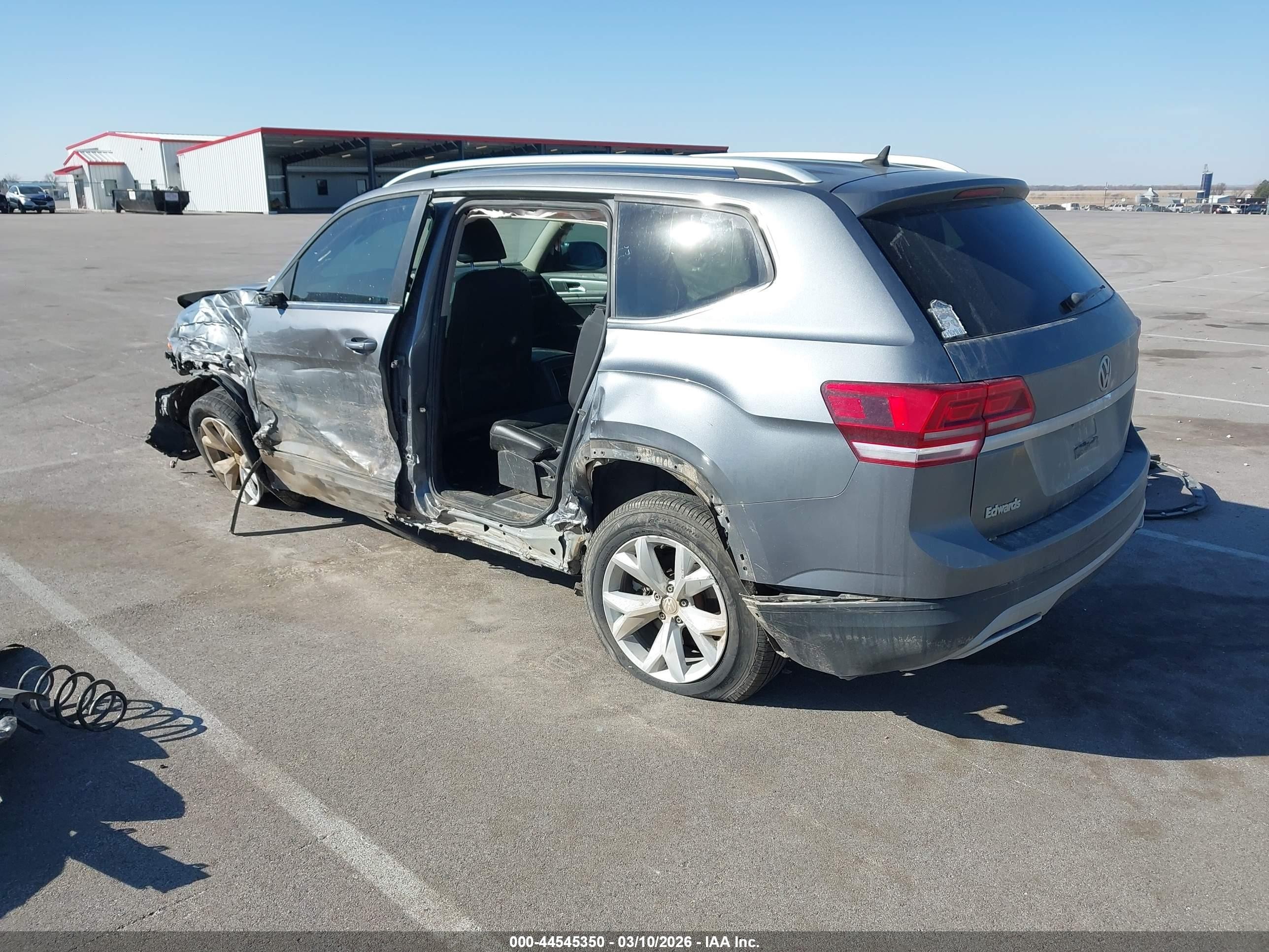 2018 Volkswagen Atlas 3.6l V6 Se Серый vin: 1V2KR2CA0JC573803