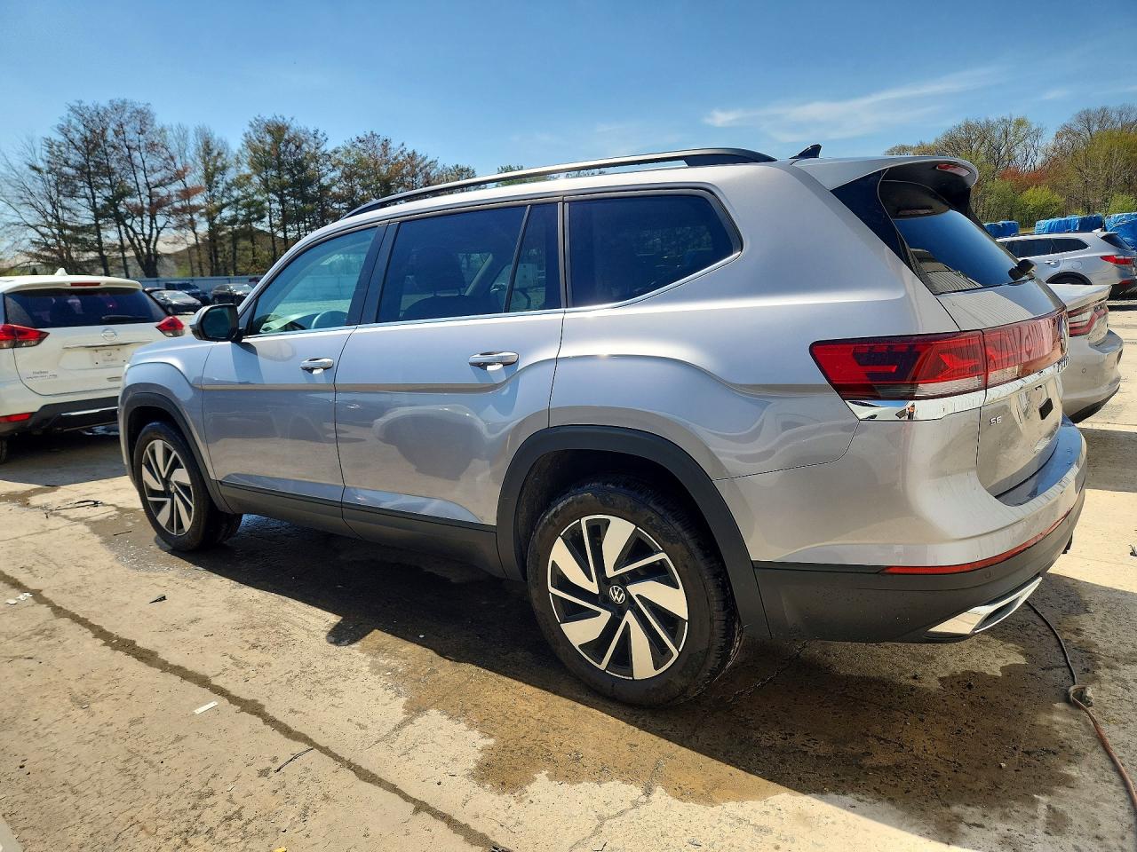 2024 Volkswagen Atlas Se Серебряный vin: 1V2KR2CA1RC526761