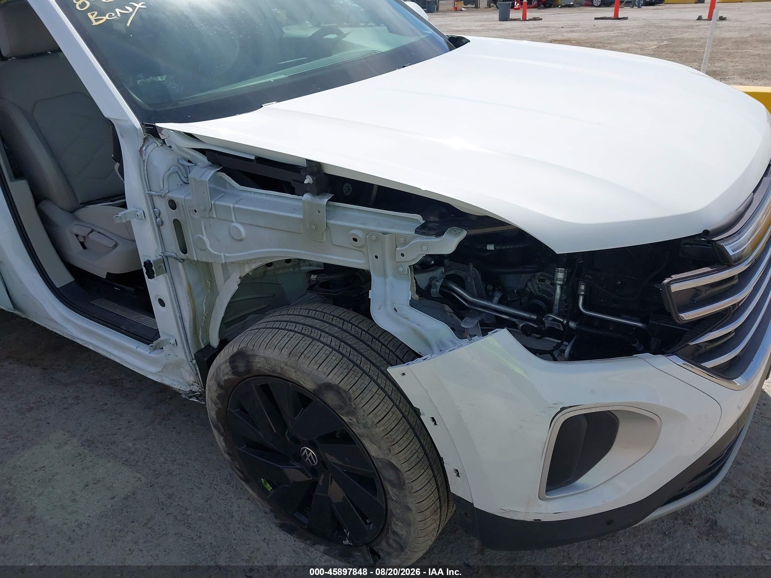 2025 Volkswagen Atlas 2.0t Se W/technology White vin: 1V2KR2CA7SC560547