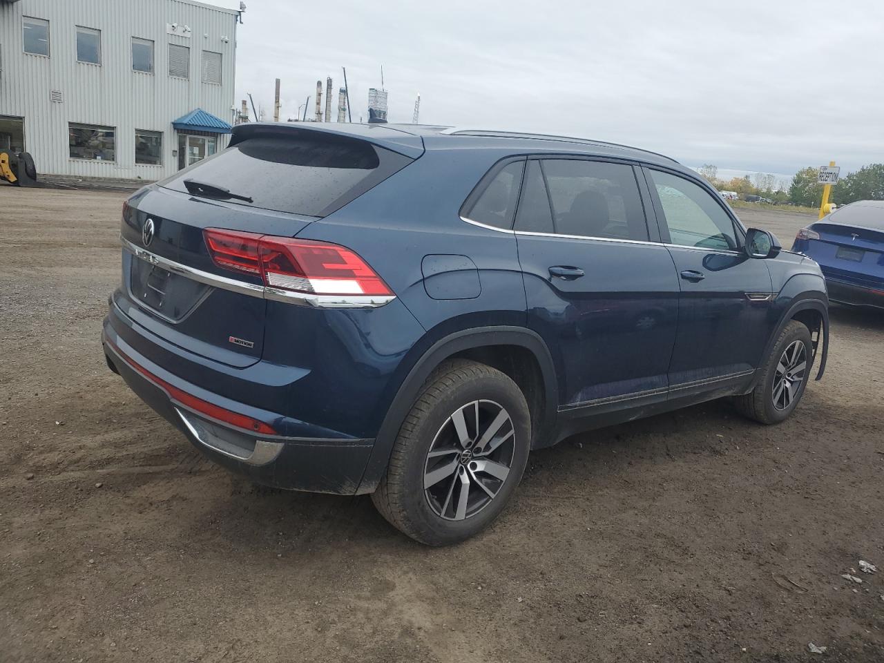 2021 Volkswagen Atlas Cross Sport Se Blue vin: 1V2LC2CA3MC227321