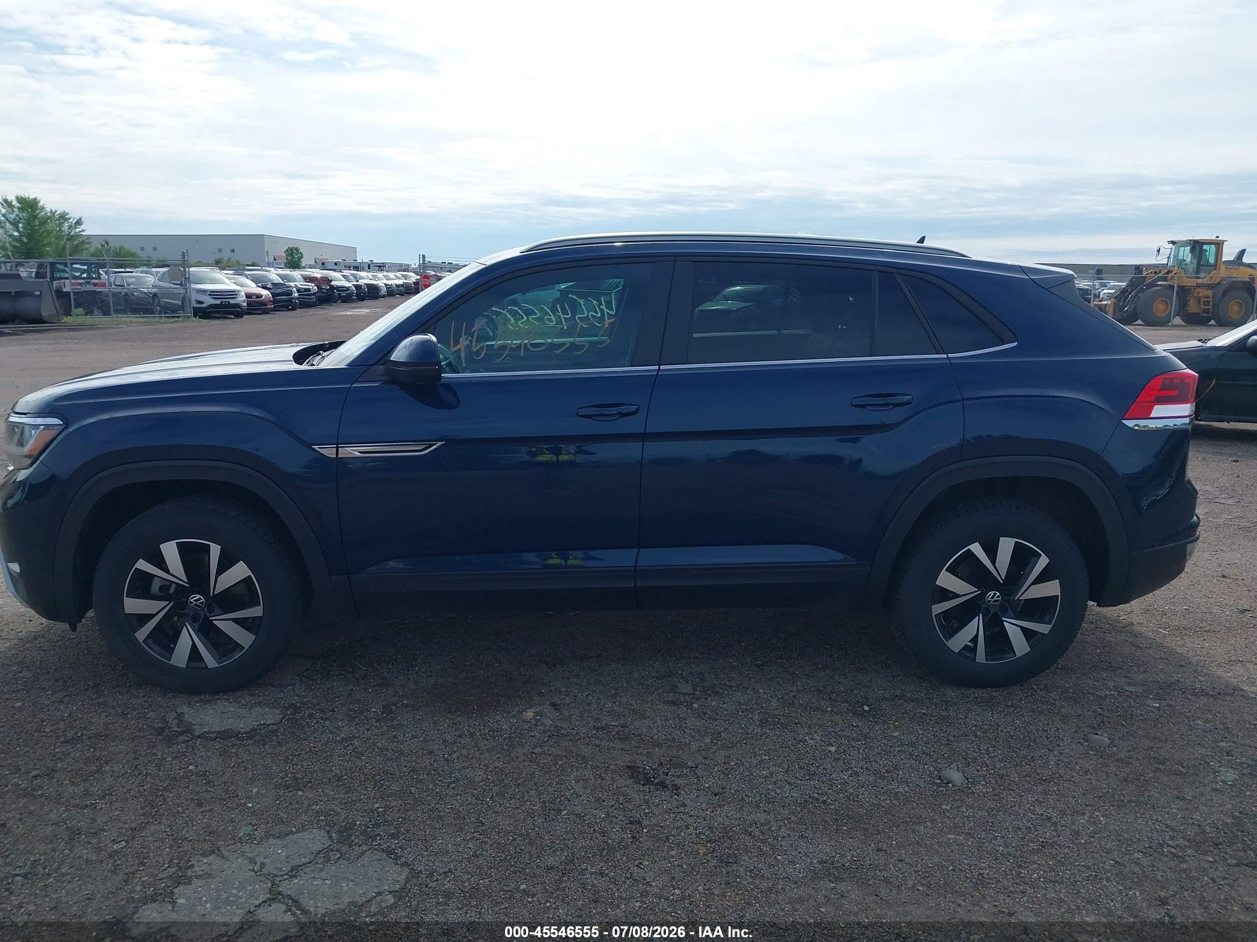 2021 Volkswagen Atlas Cross Sport 2.0t Se Blue vin: 1V2LC2CA7MC229556