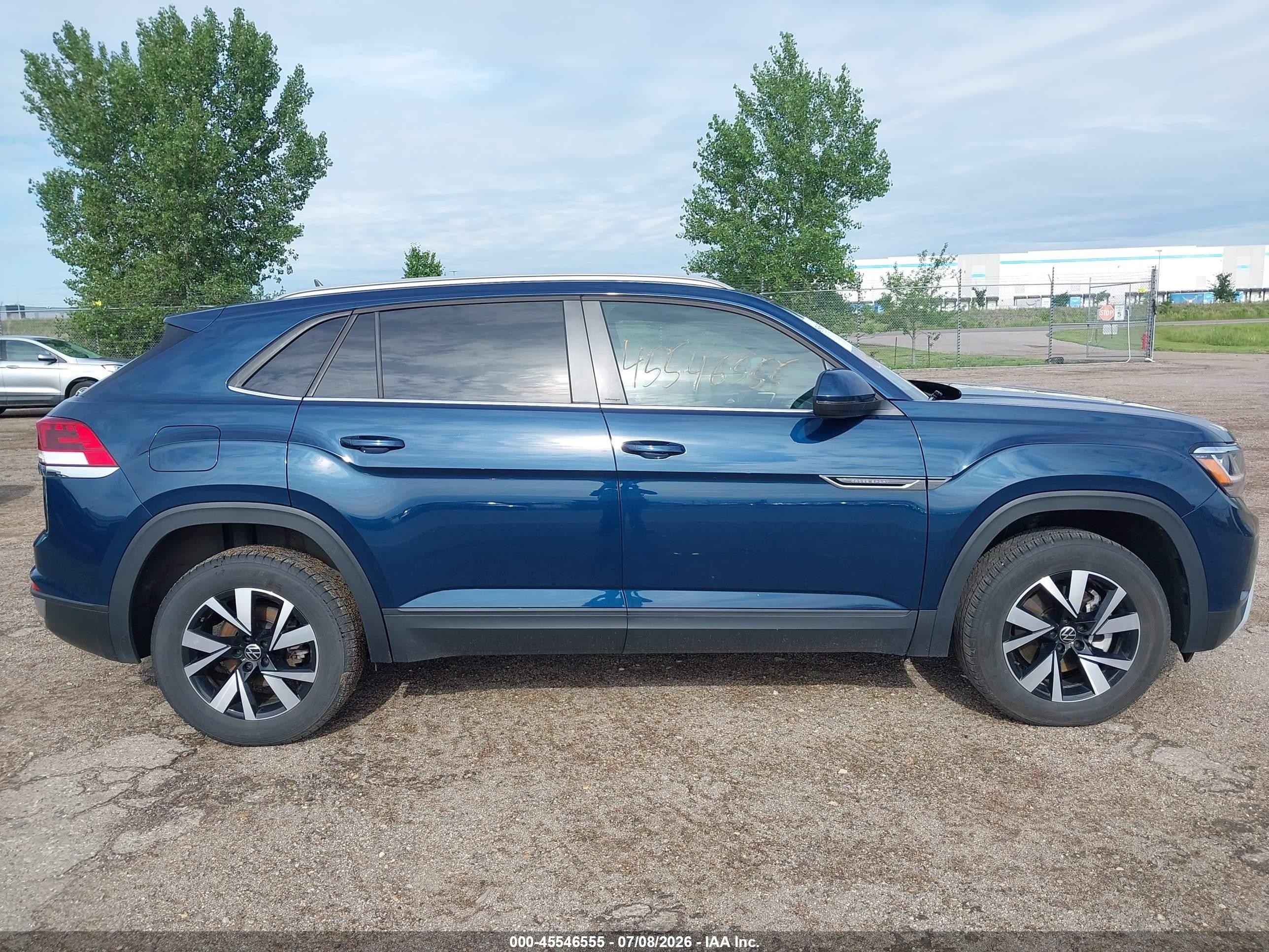 2021 Volkswagen Atlas Cross Sport 2.0t Se Blue vin: 1V2LC2CA7MC229556
