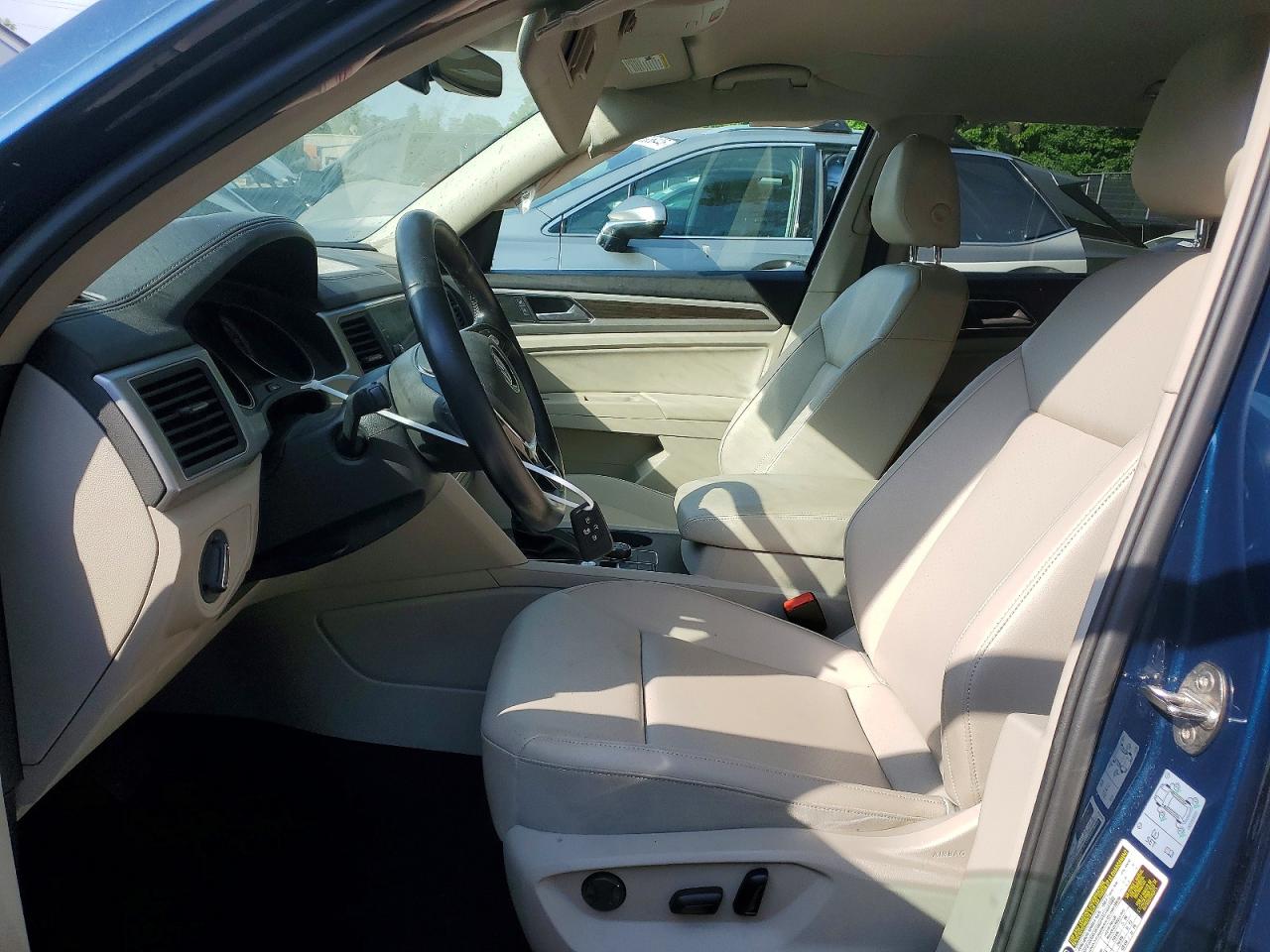 2018 Volkswagen Atlas Se Blue vin: 1V2LR2CA0JC542751