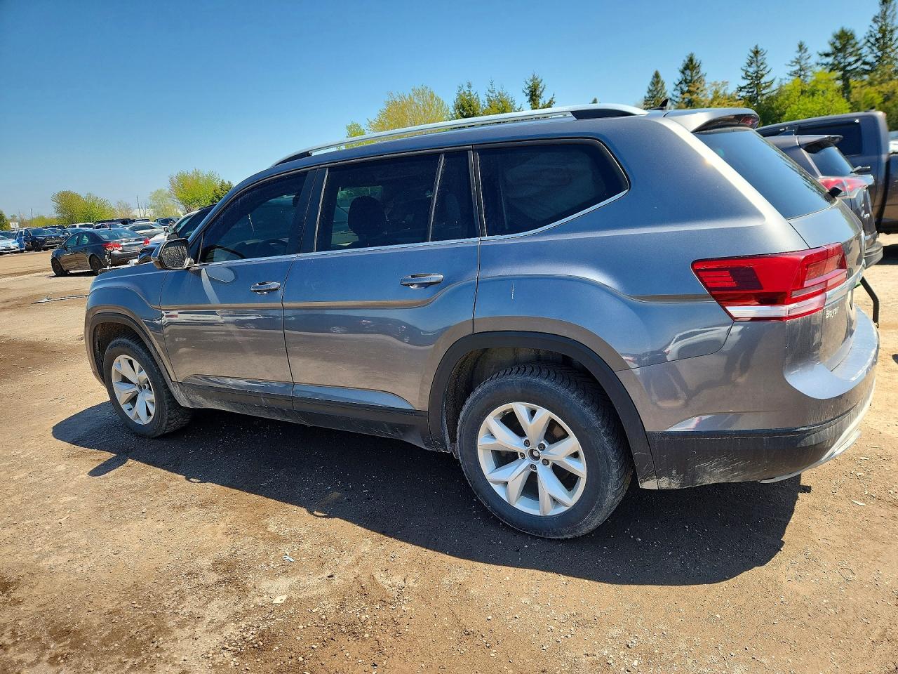 2018 Volkswagen Atlas Se Серый vin: 1V2LR2CA5JC509406