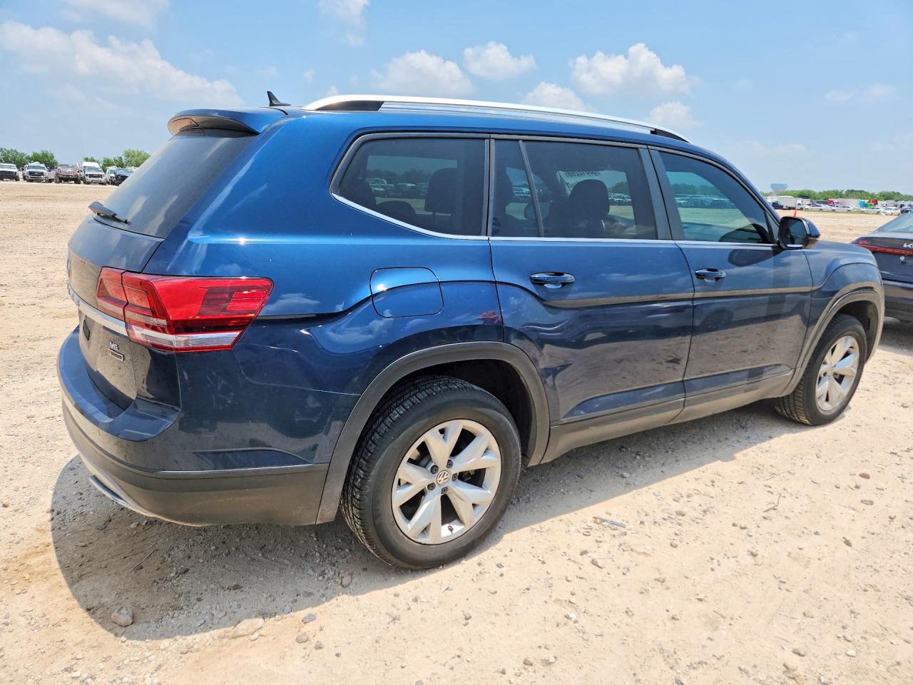 2018 Volkswagen Atlas Se Blue vin: 1V2LR2CA7JC538194