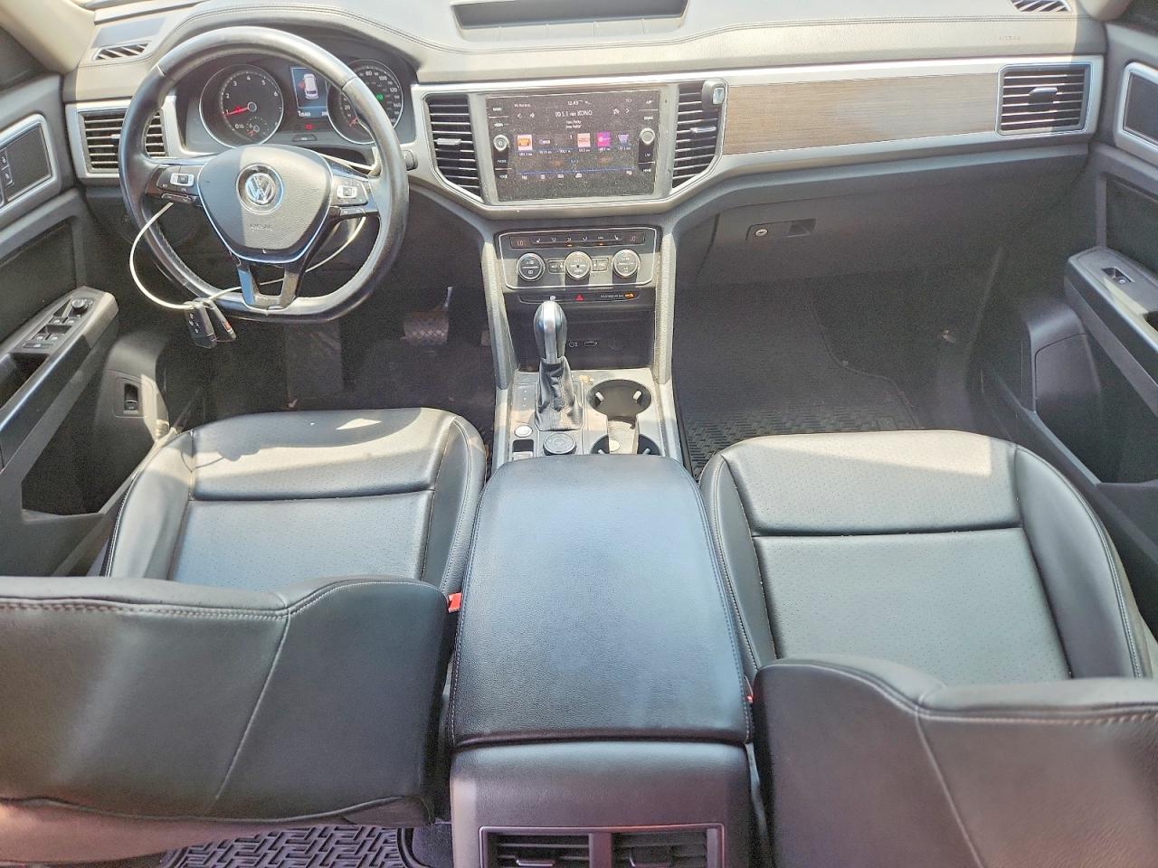 2018 Volkswagen Atlas Se Blue vin: 1V2LR2CA7JC538194