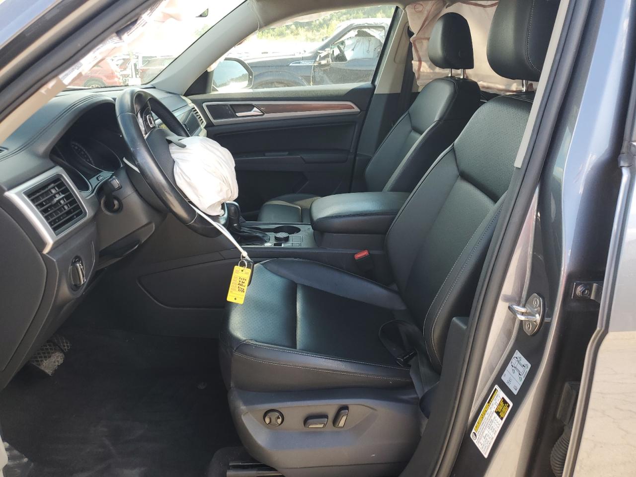 2018 Volkswagen Atlas Se Gray vin: 1V2LR2CAXJC540005