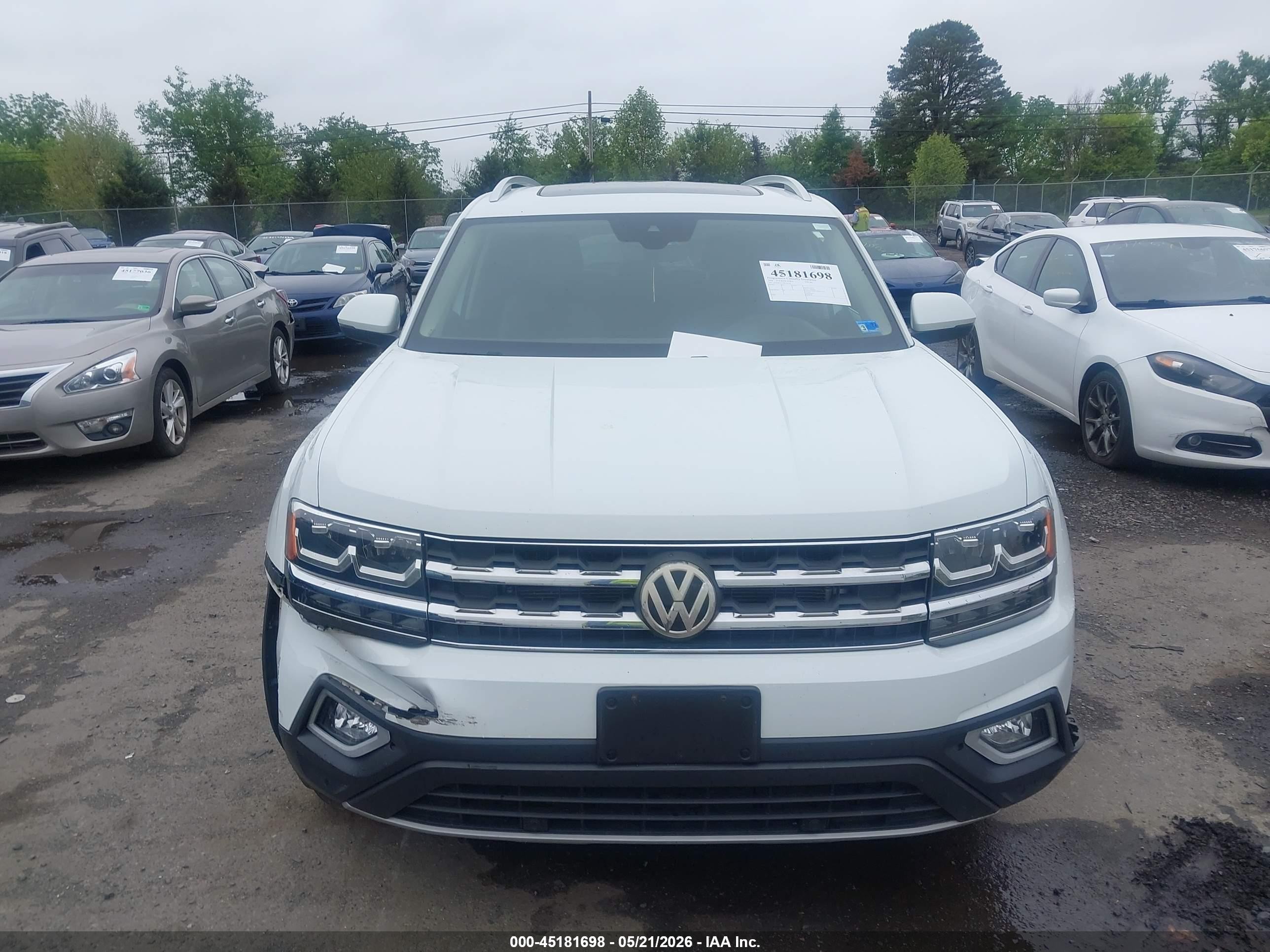 2018 Volkswagen Atlas 3.6l V6 Sel White vin: 1V2MR2CA1JC581661