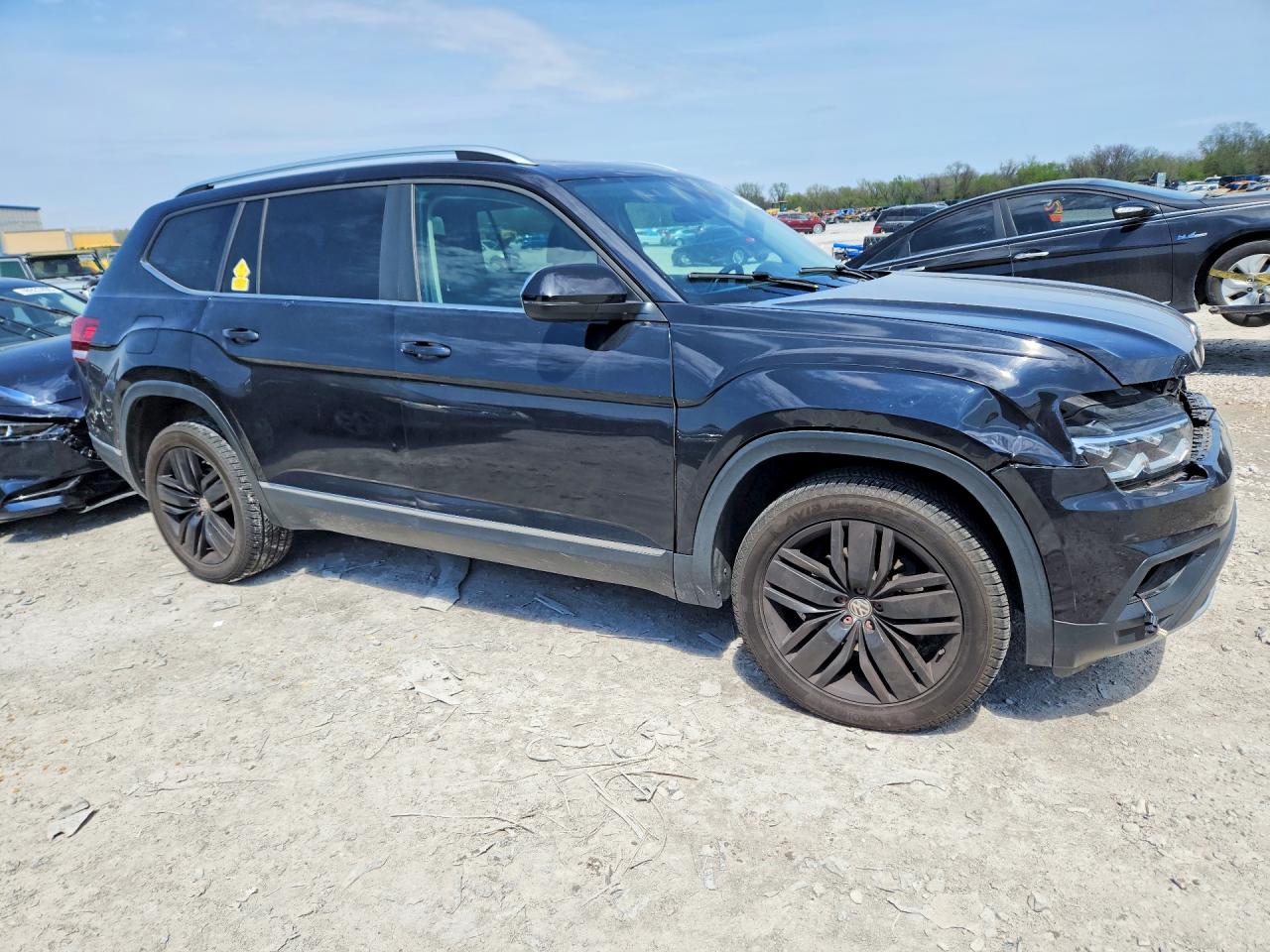 2018 Volkswagen Atlas Sel Black vin: 1V2MR2CA4JC573554