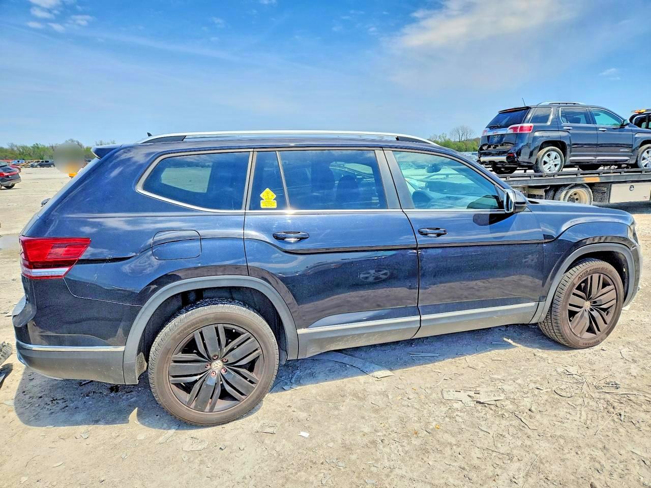 2018 Volkswagen Atlas Sel Black vin: 1V2MR2CA4JC573554